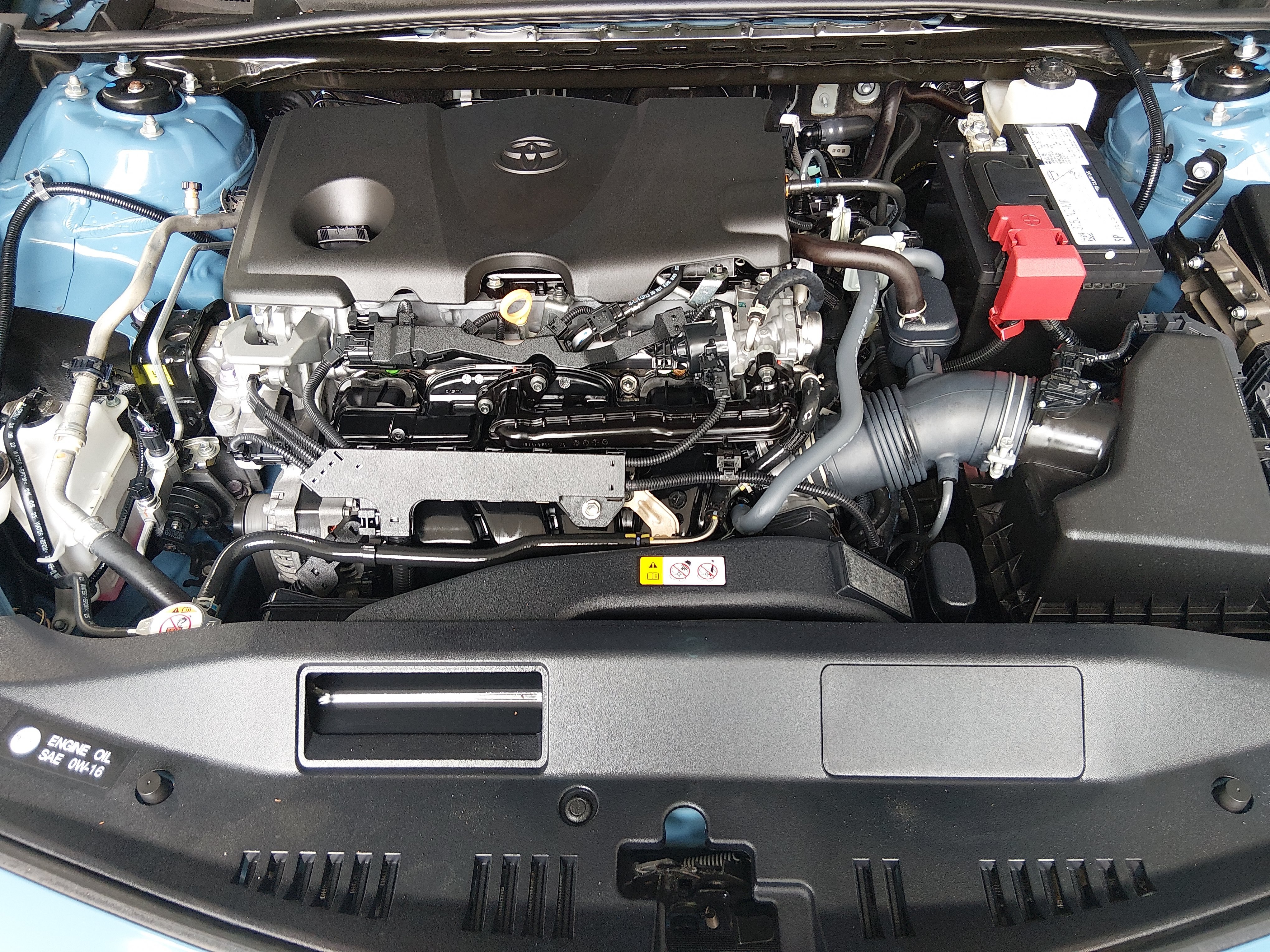 2024 Toyota Camry SE - Photo 9