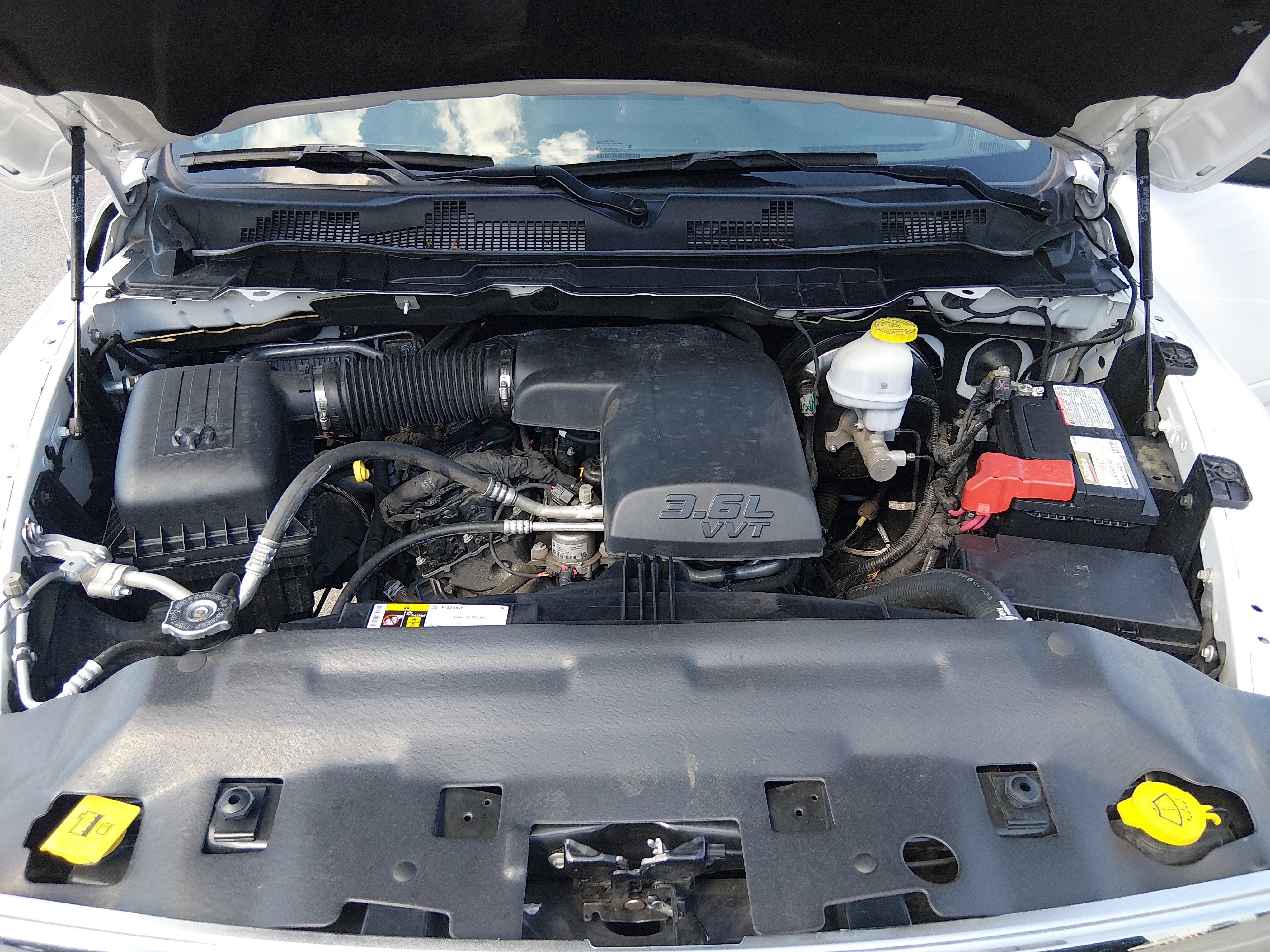 2024 RAM Ram 1500 Classic SLT - Photo 9