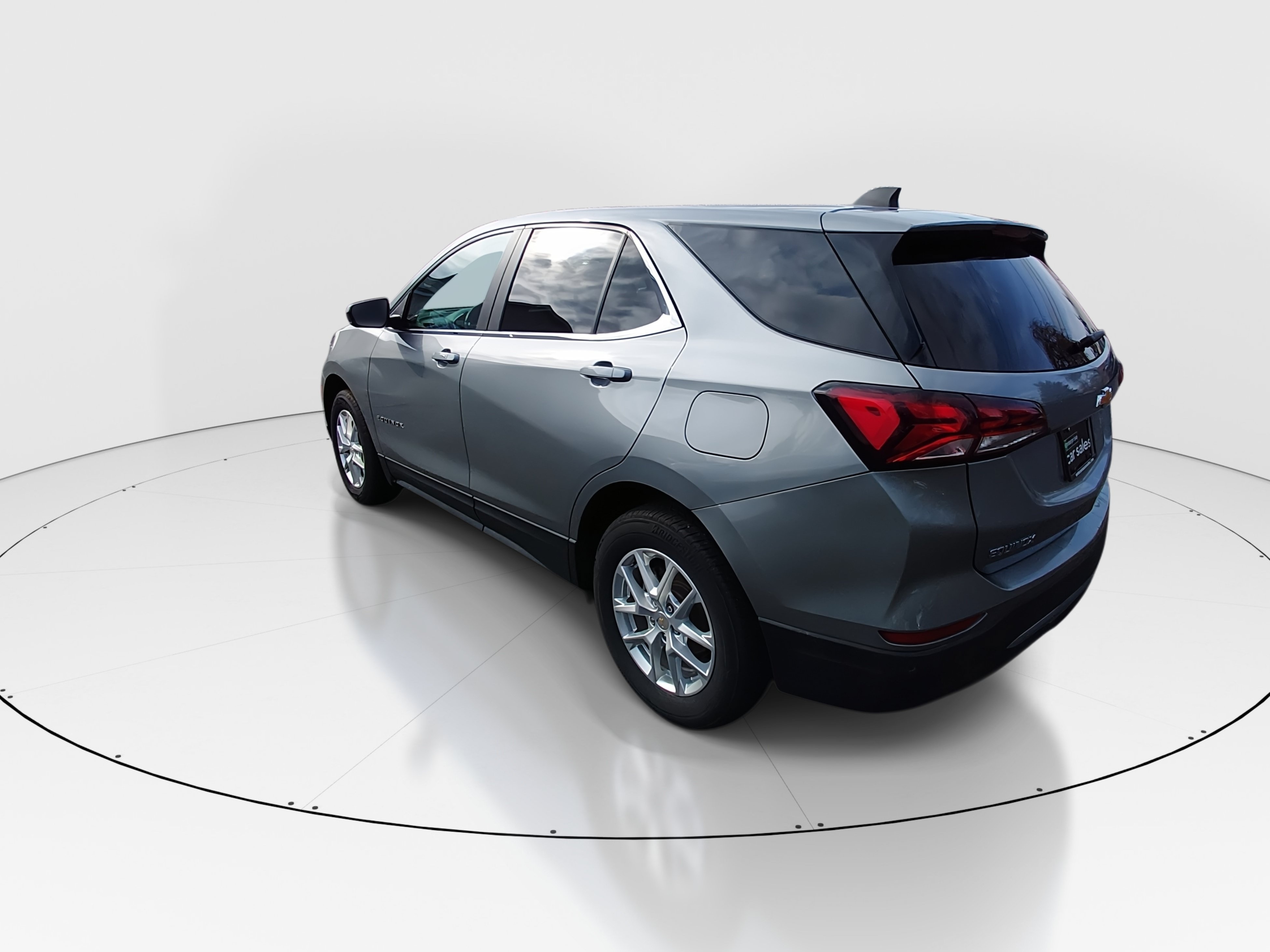 2024 Chevrolet Equinox LT - Photo 5