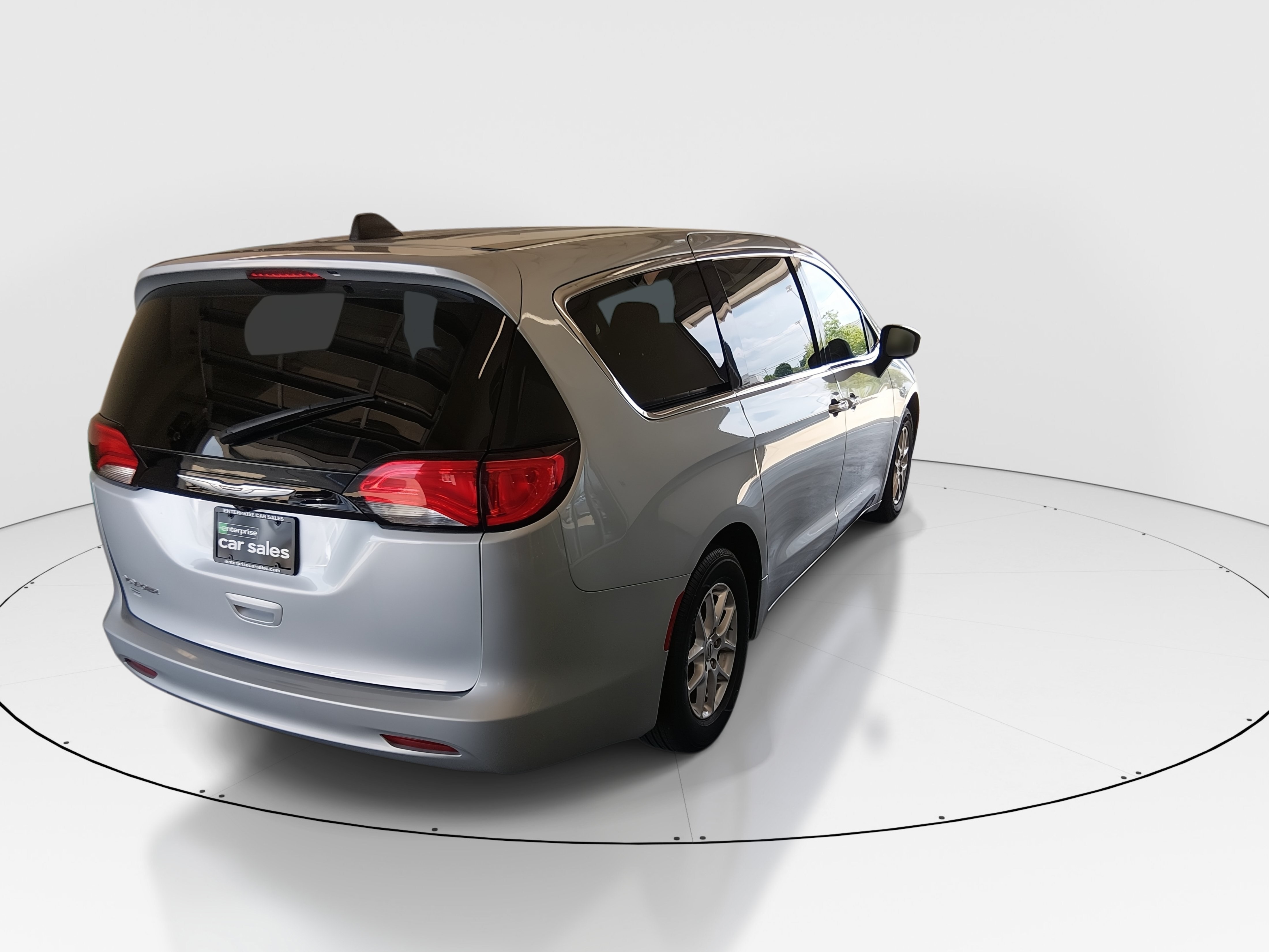 2023 Chrysler Voyager LX - Photo 7