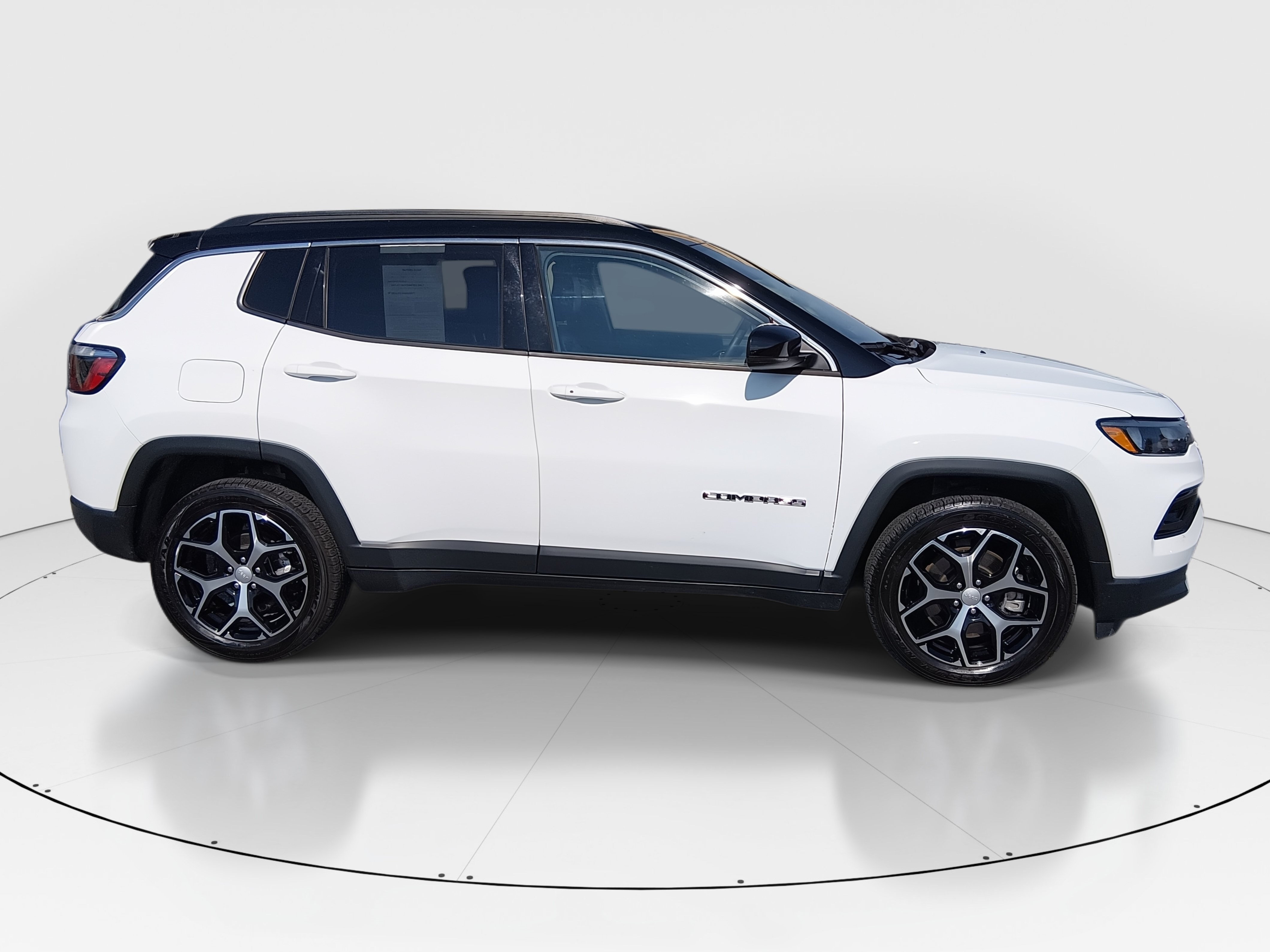 2024 Jeep Compass Limited - Photo 8