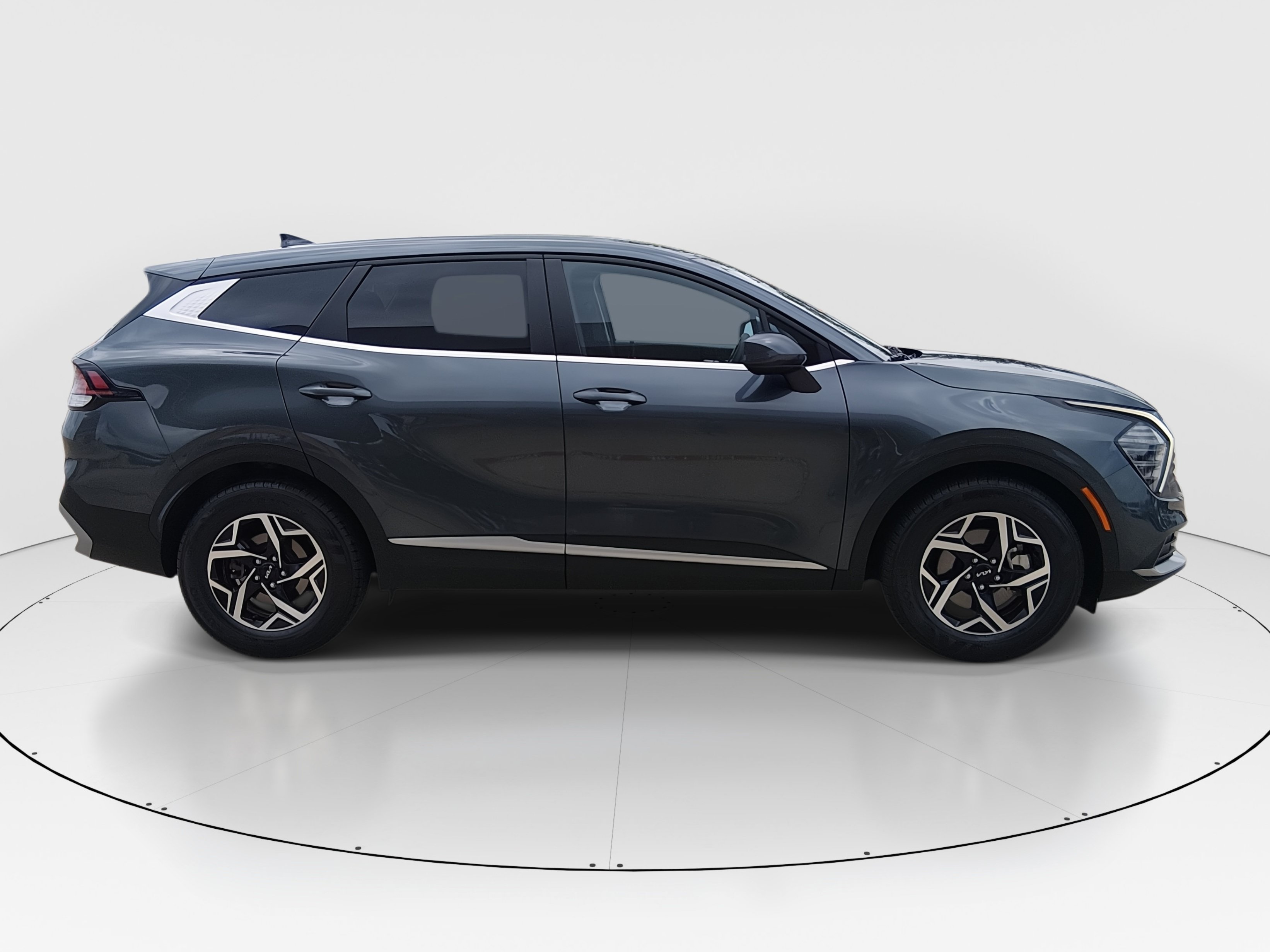 2025 Kia Sportage LX - Photo 8