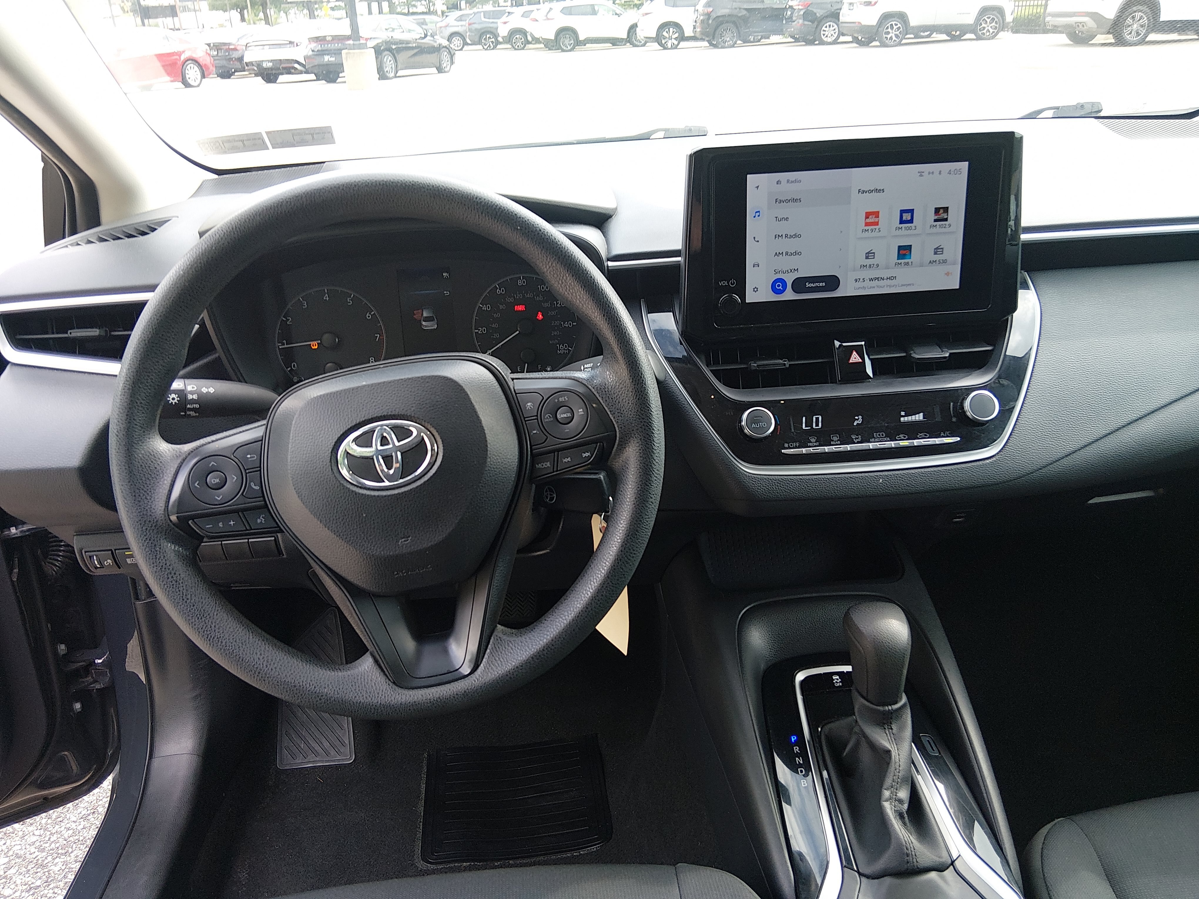 2024 Toyota Corolla LE - Photo 12