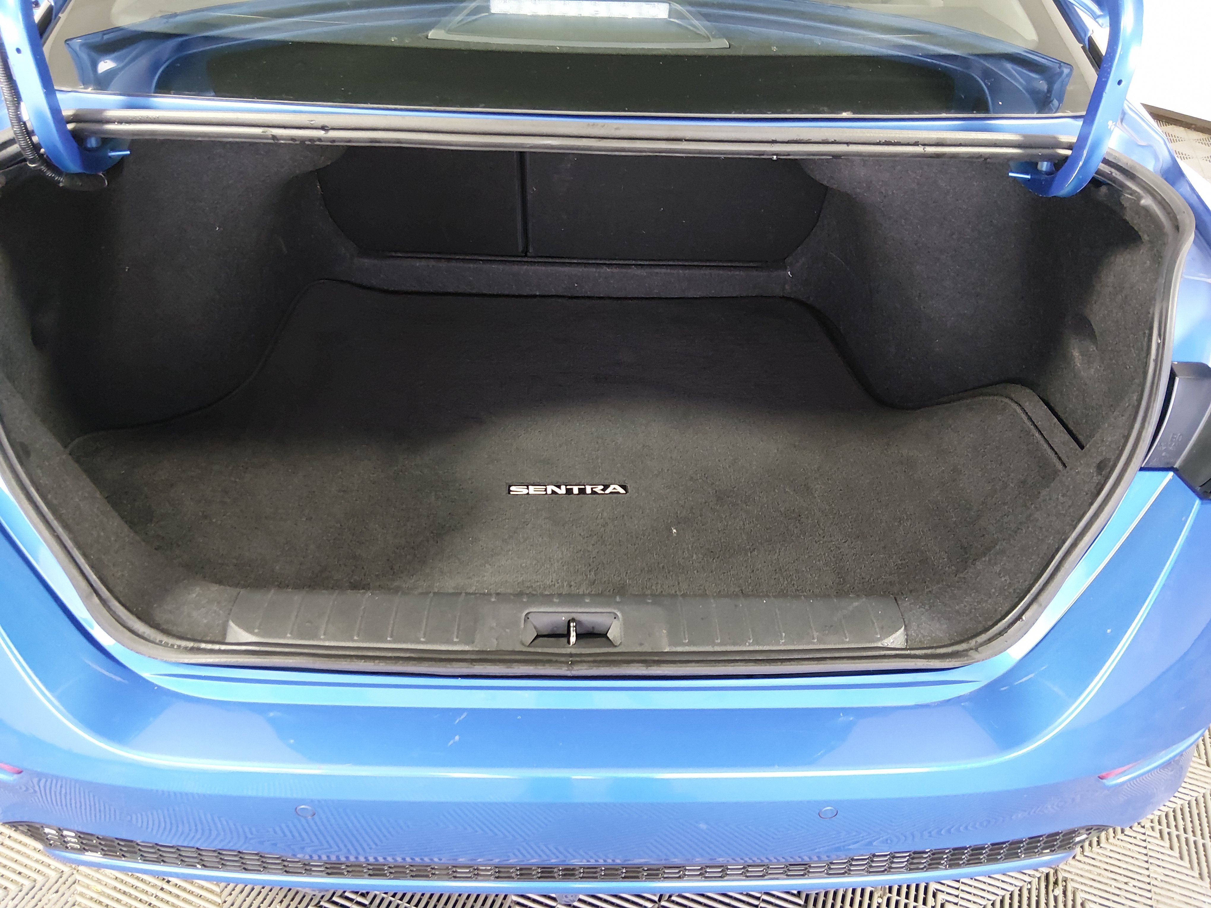 2024 Nissan Sentra SV - Photo 11