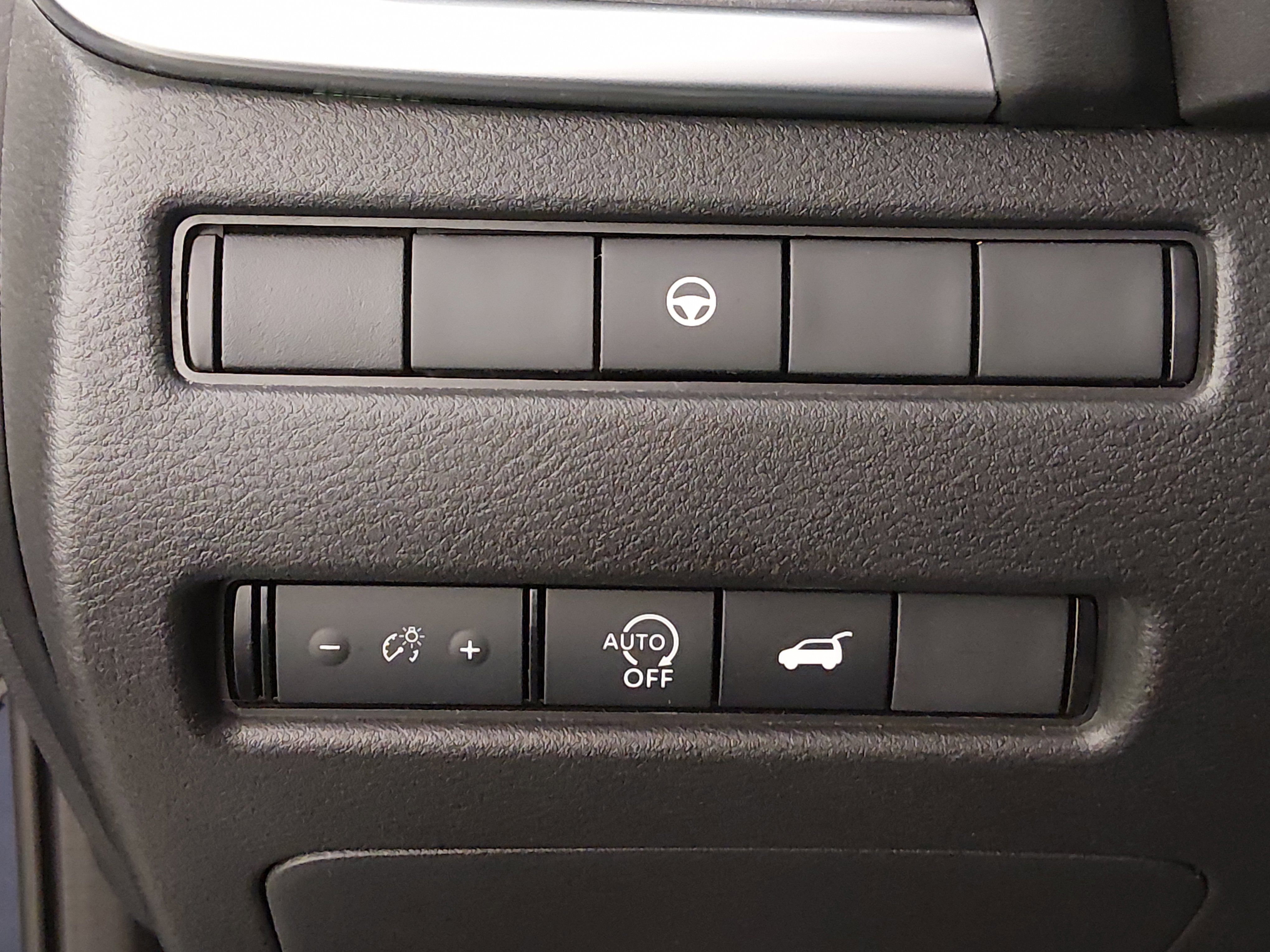 2024 Nissan Rogue SV - Photo 13