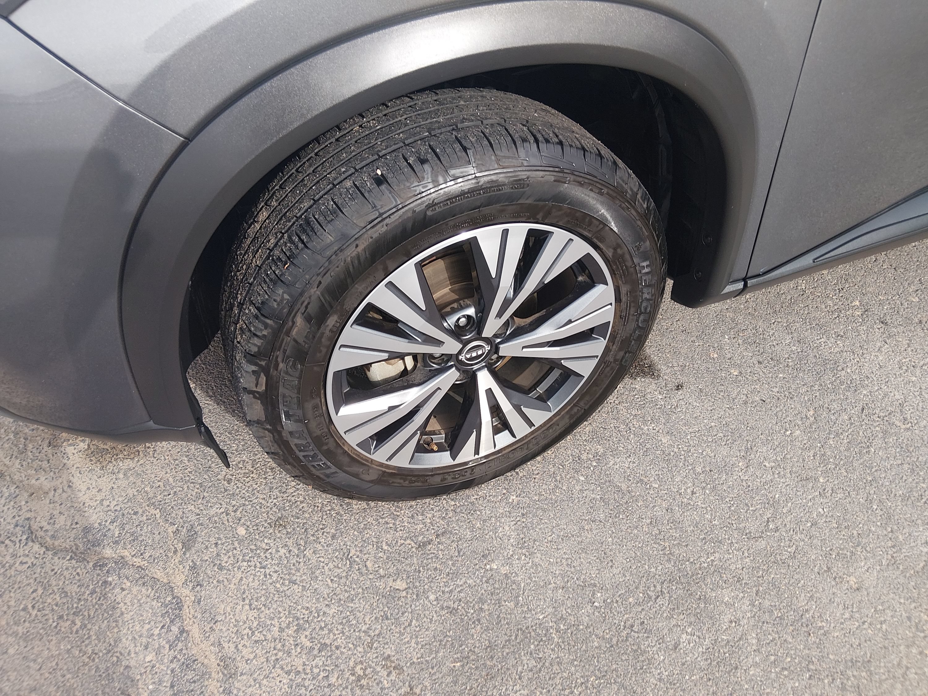 2023 Nissan Rogue SV - Photo 10