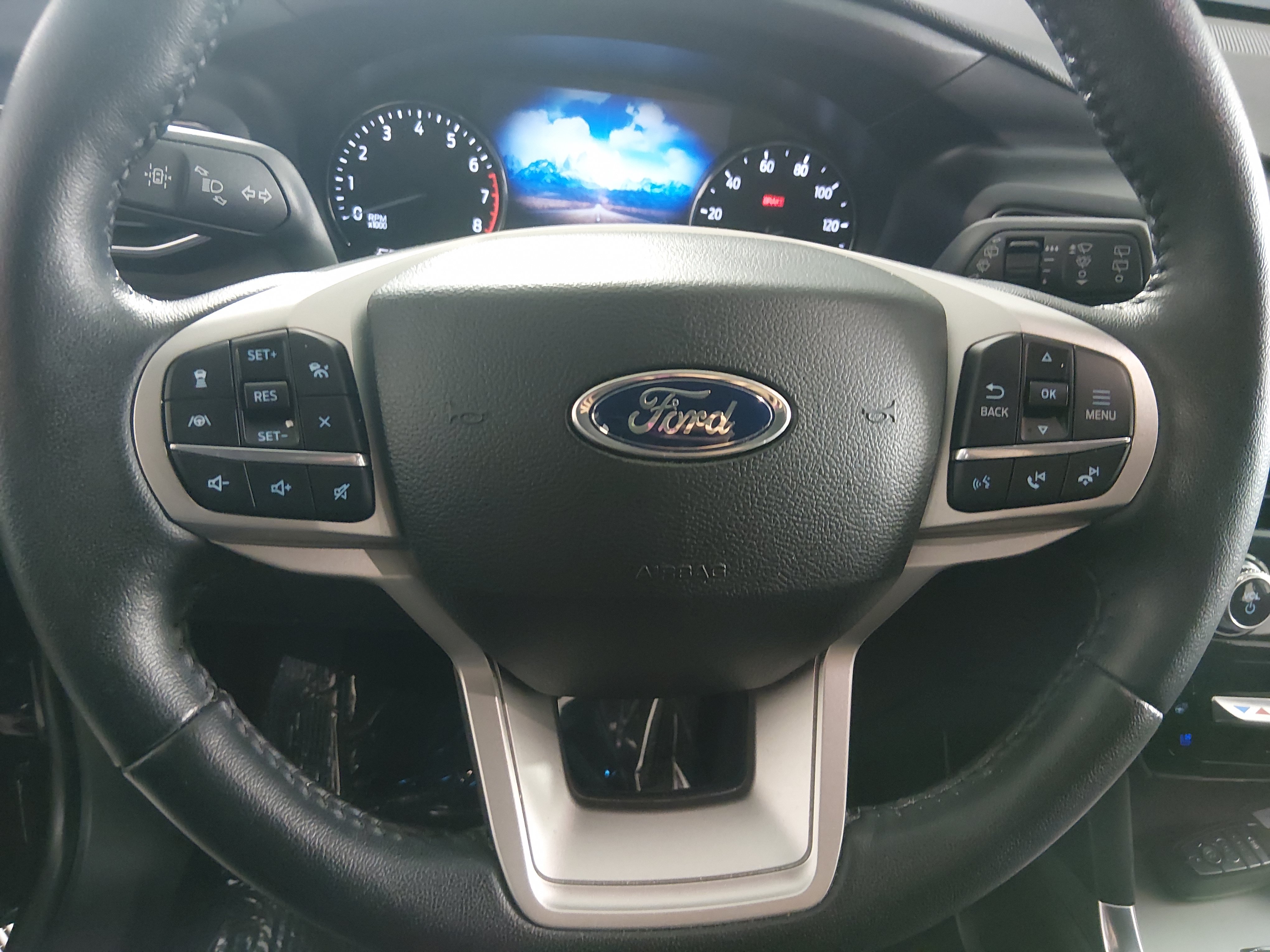 2023 Ford Explorer Limited - Photo 12