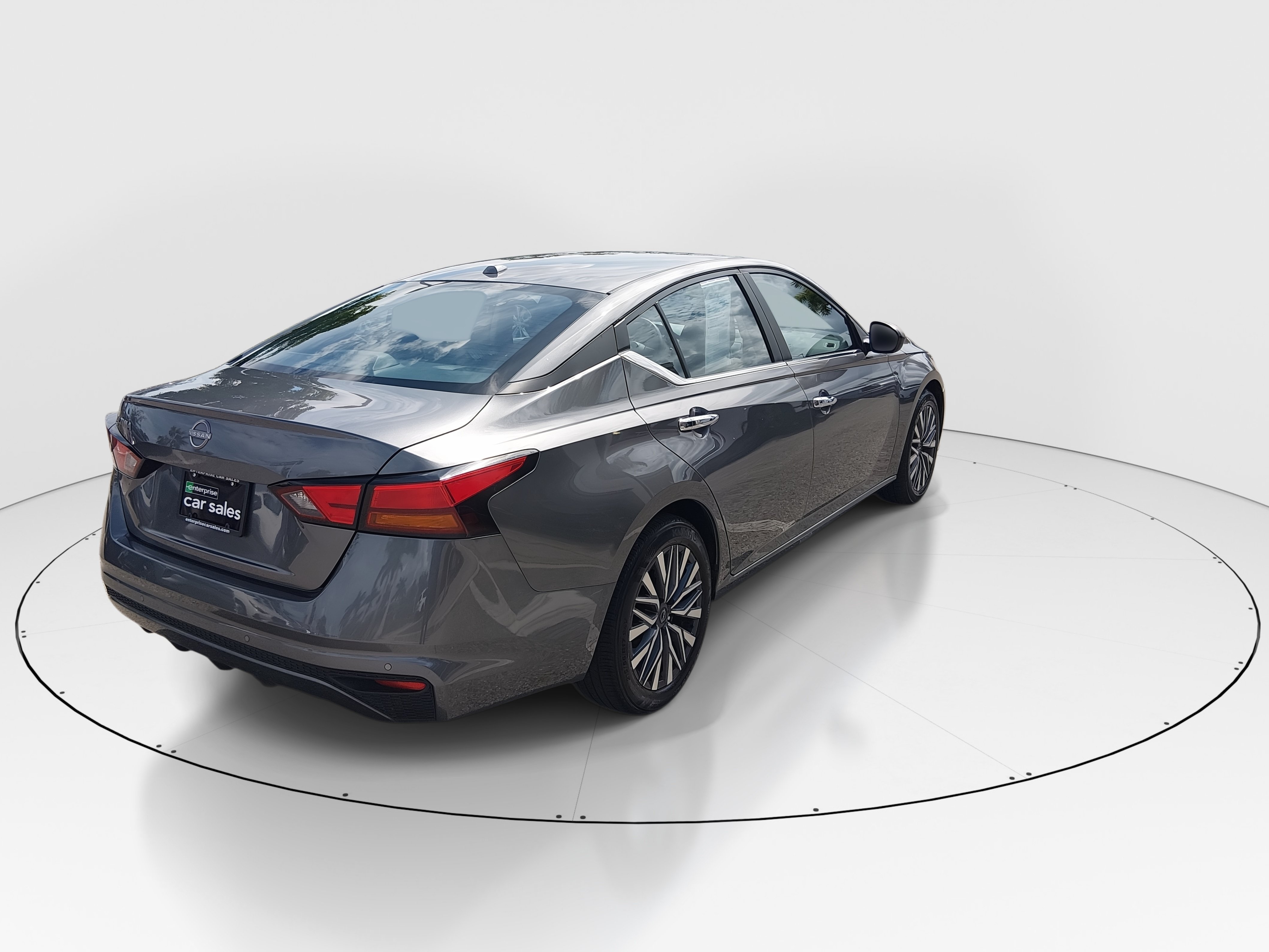 2025 Nissan Altima SV - Photo 7