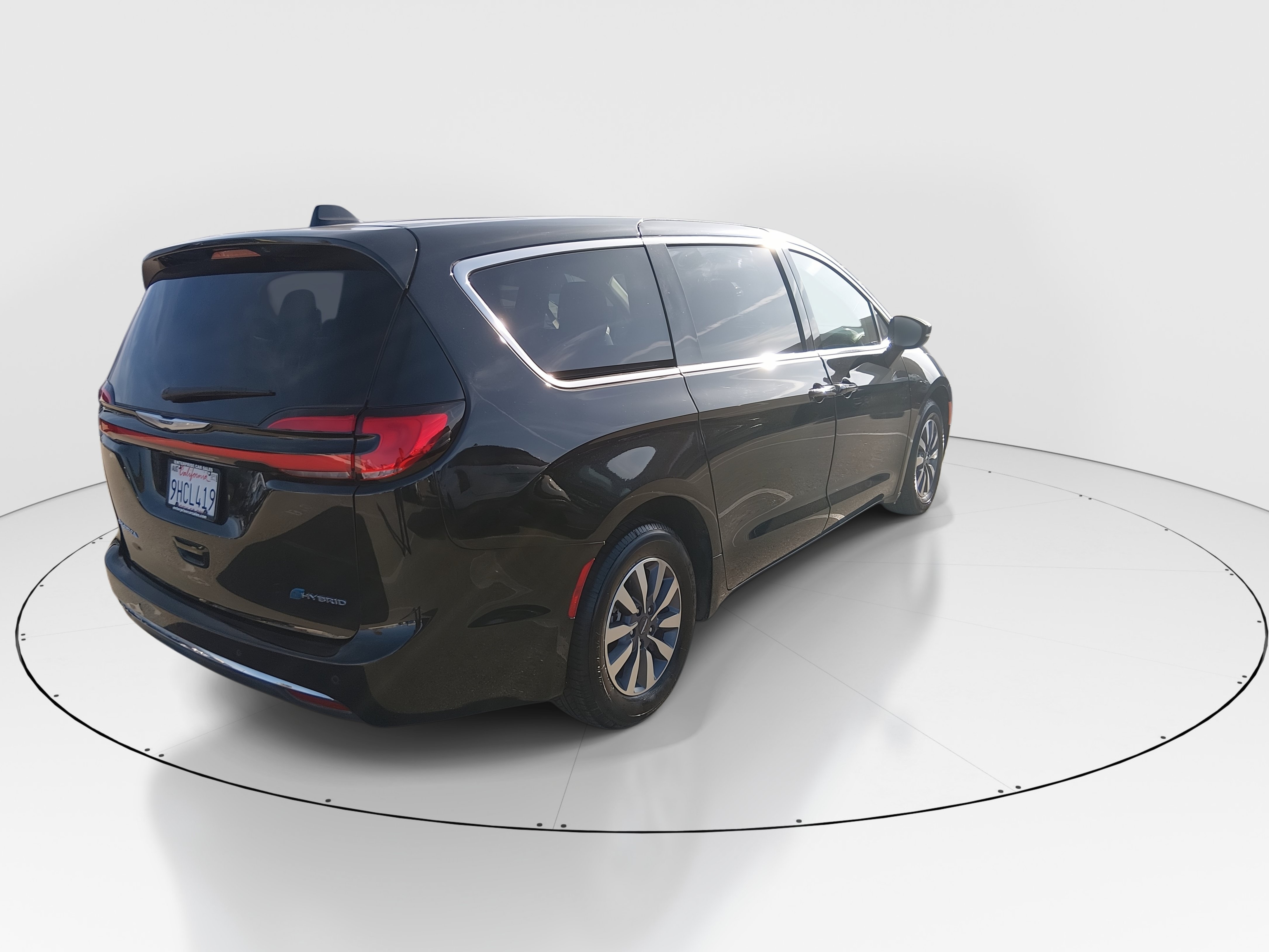 2023 Chrysler Pacifica Hybrid Touring L - Photo 7