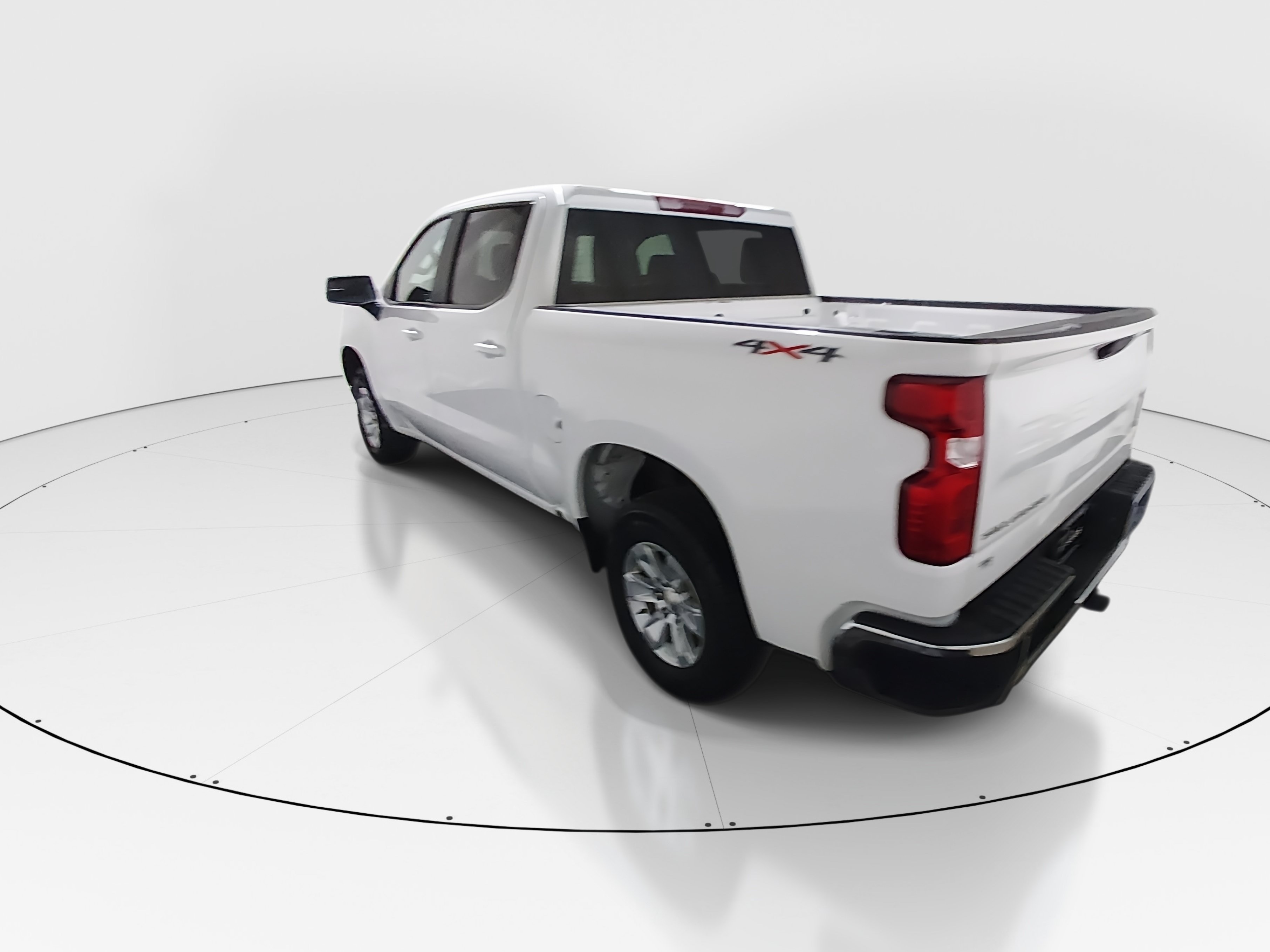2025 Chevrolet Silverado 1500 LT - Photo 5