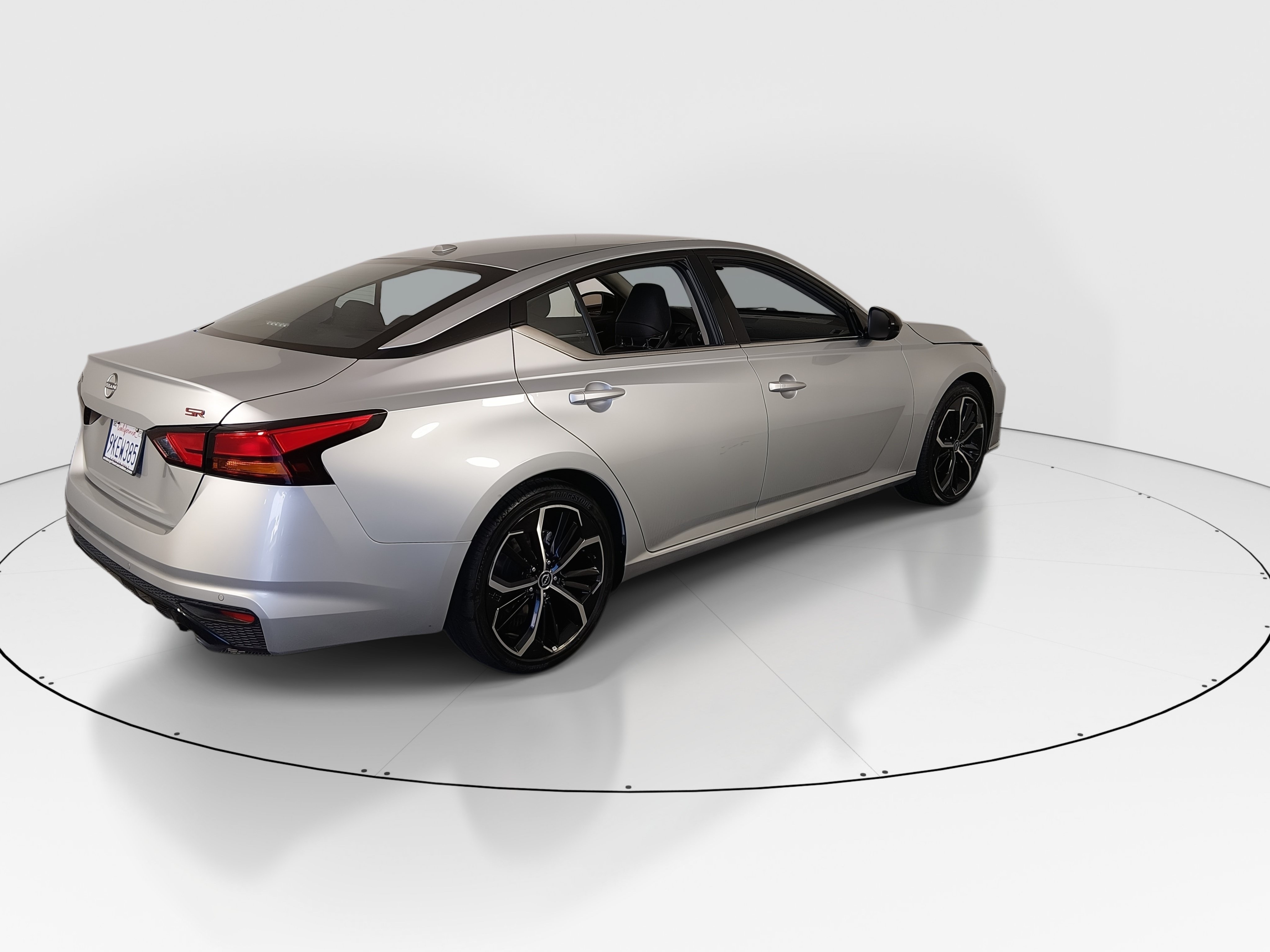 2024 Nissan Altima SR - Photo 7