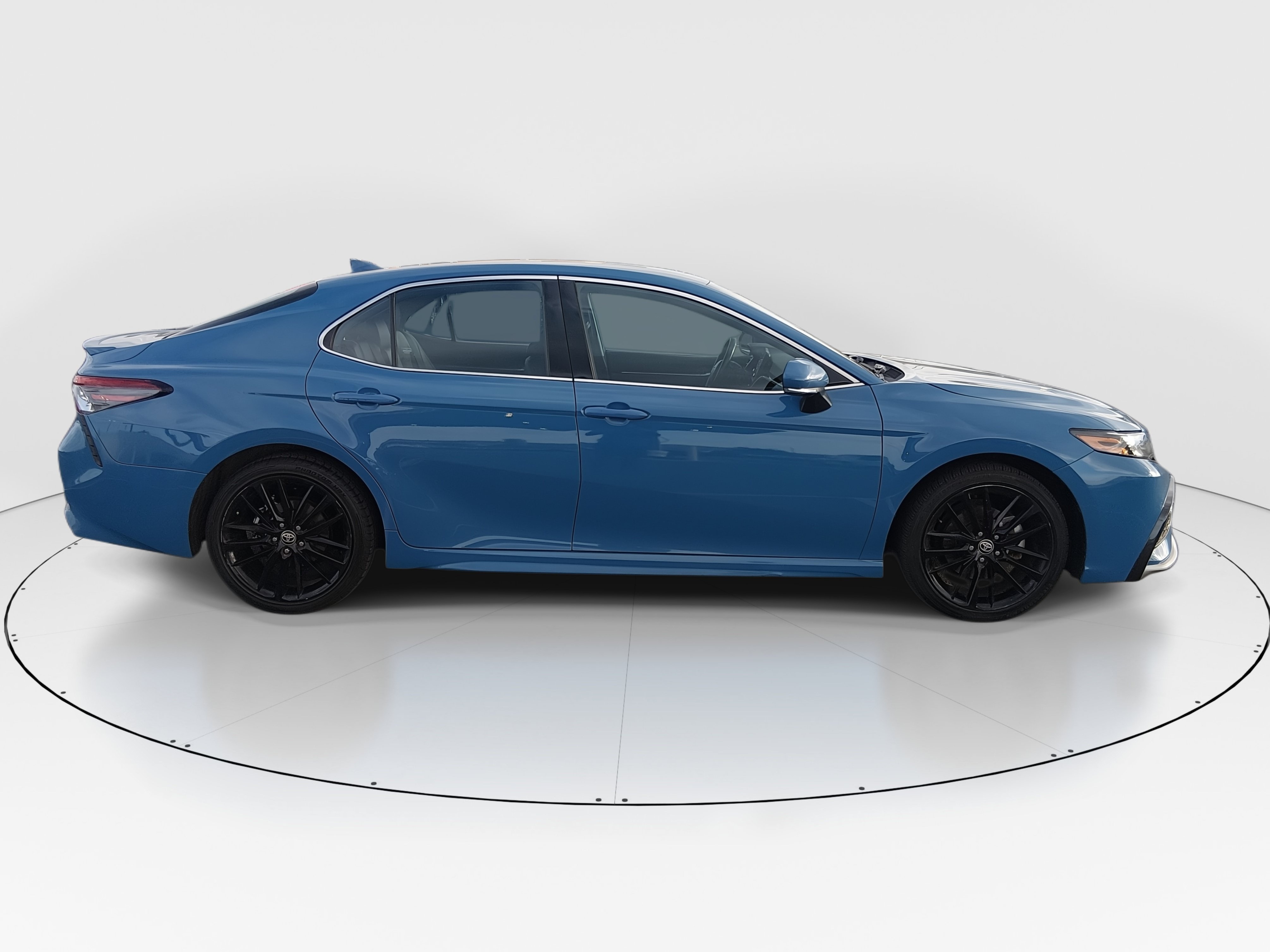 2024 Toyota Camry XSE - Photo 8