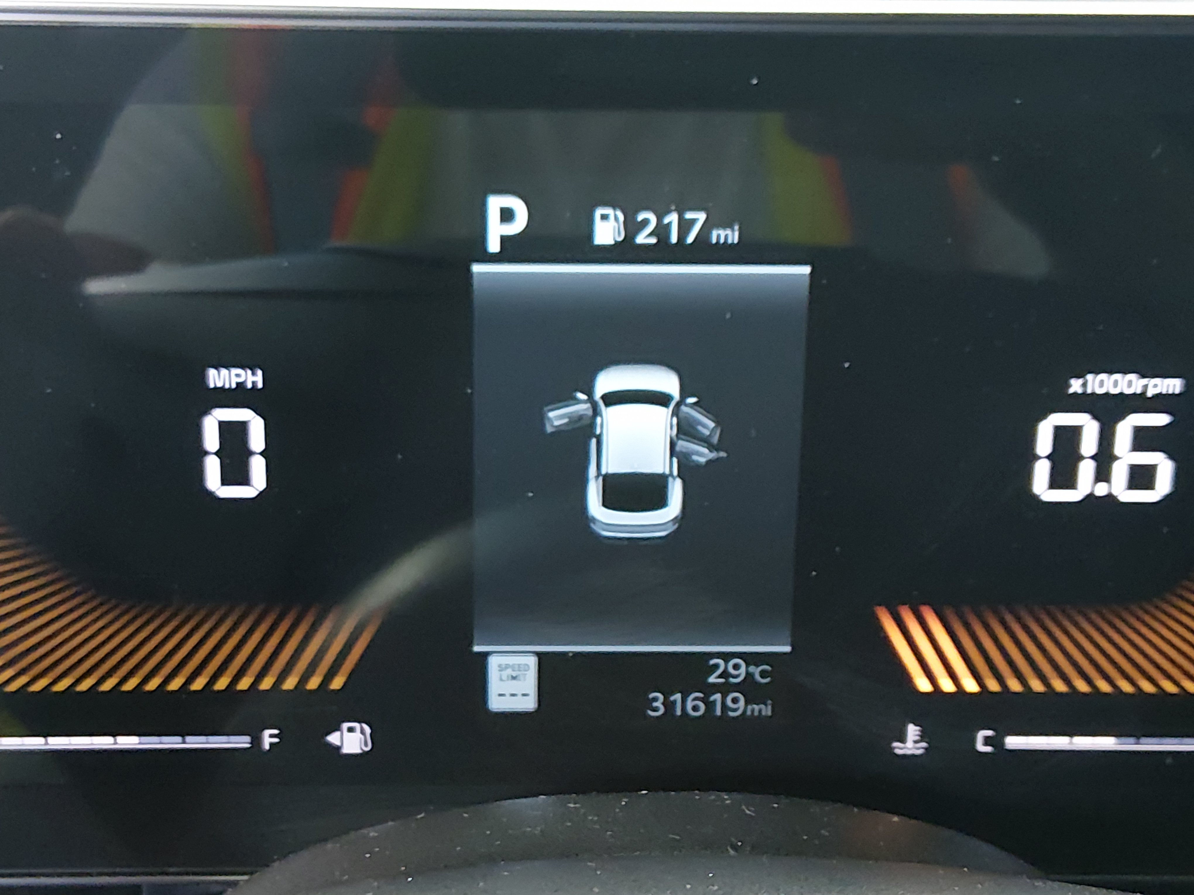 2025 Kia K4 LXS - Photo 14