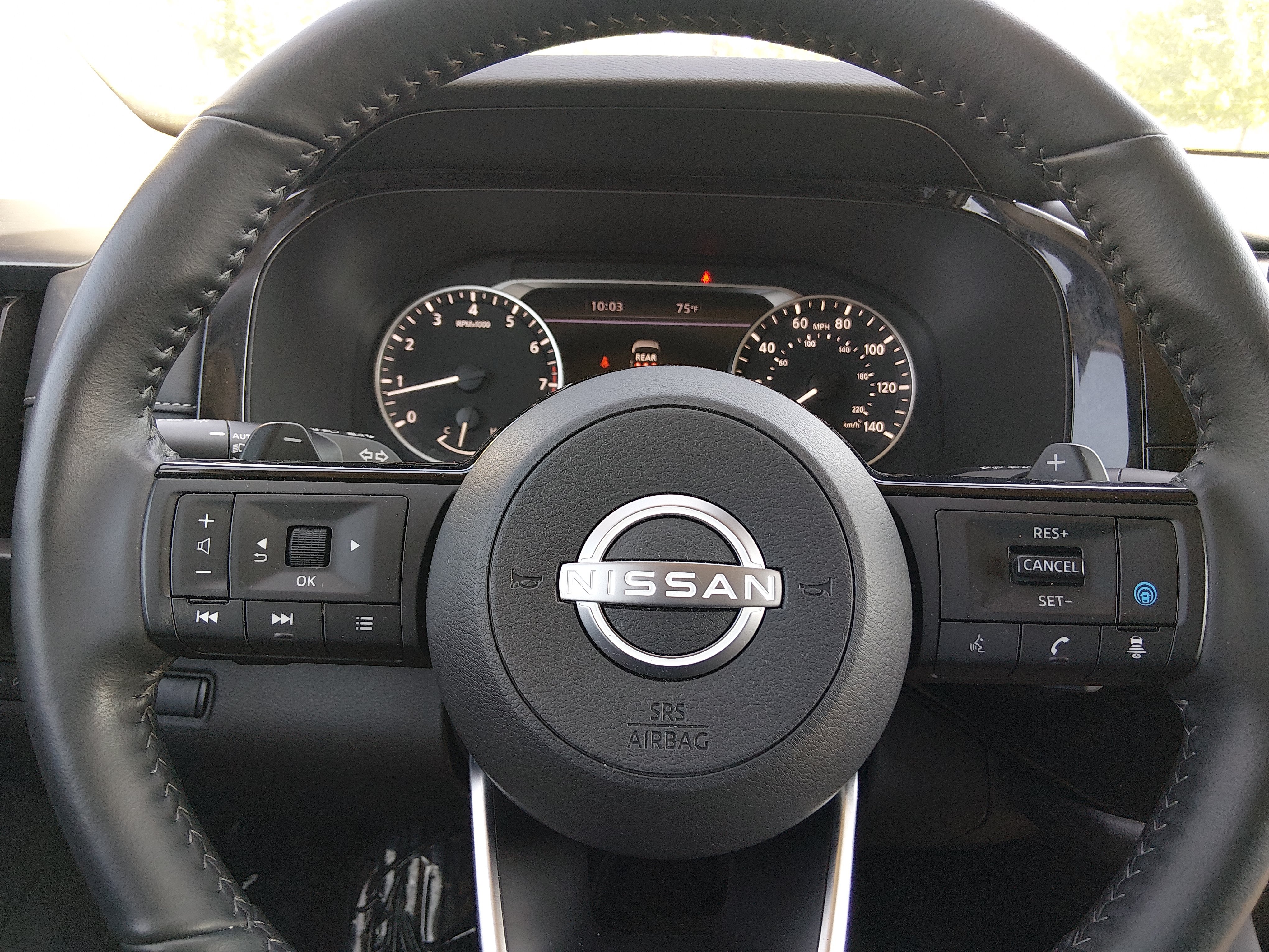 2025 Nissan Pathfinder SL - Photo 13