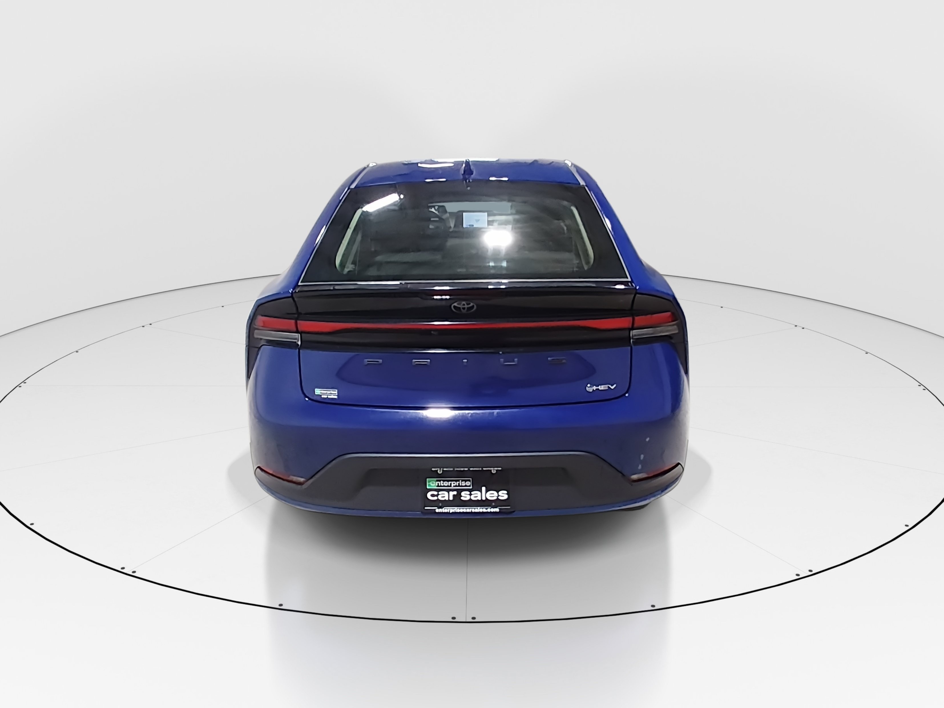 2024 Toyota Prius LE - Photo 6