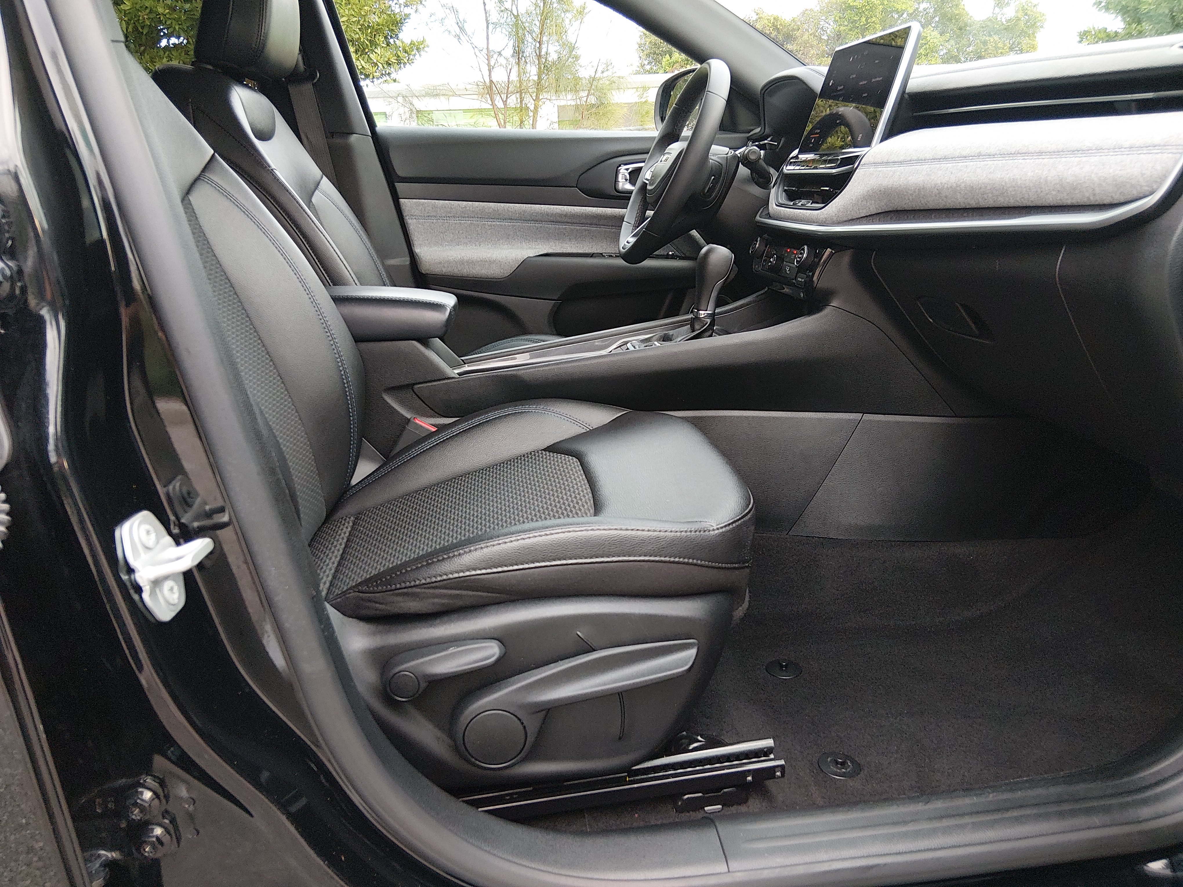 2024 Jeep Compass Latitude - Photo 22
