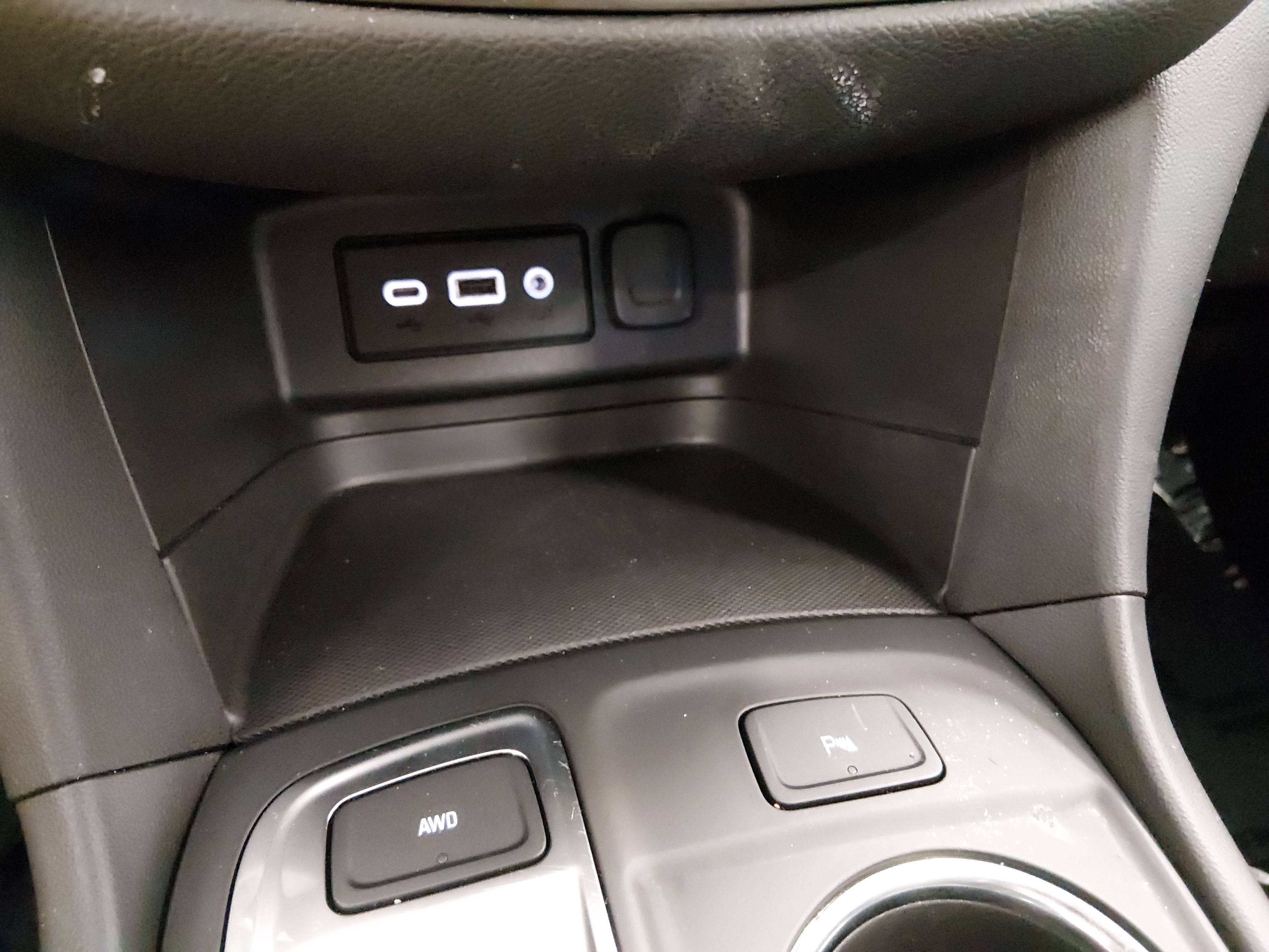2024 Chevrolet Equinox LT - Photo 18