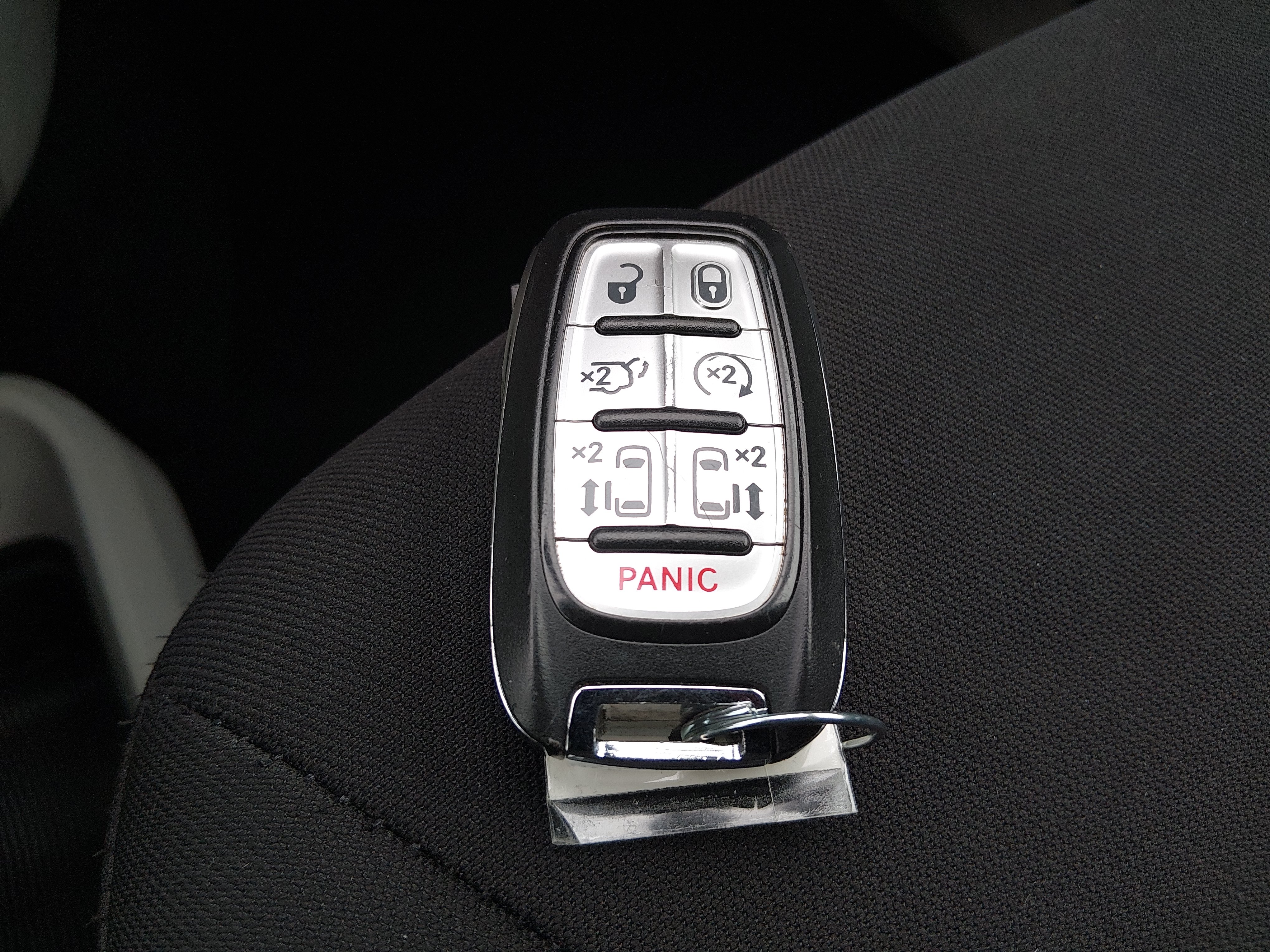 2023 Chrysler Voyager LX - Photo 15