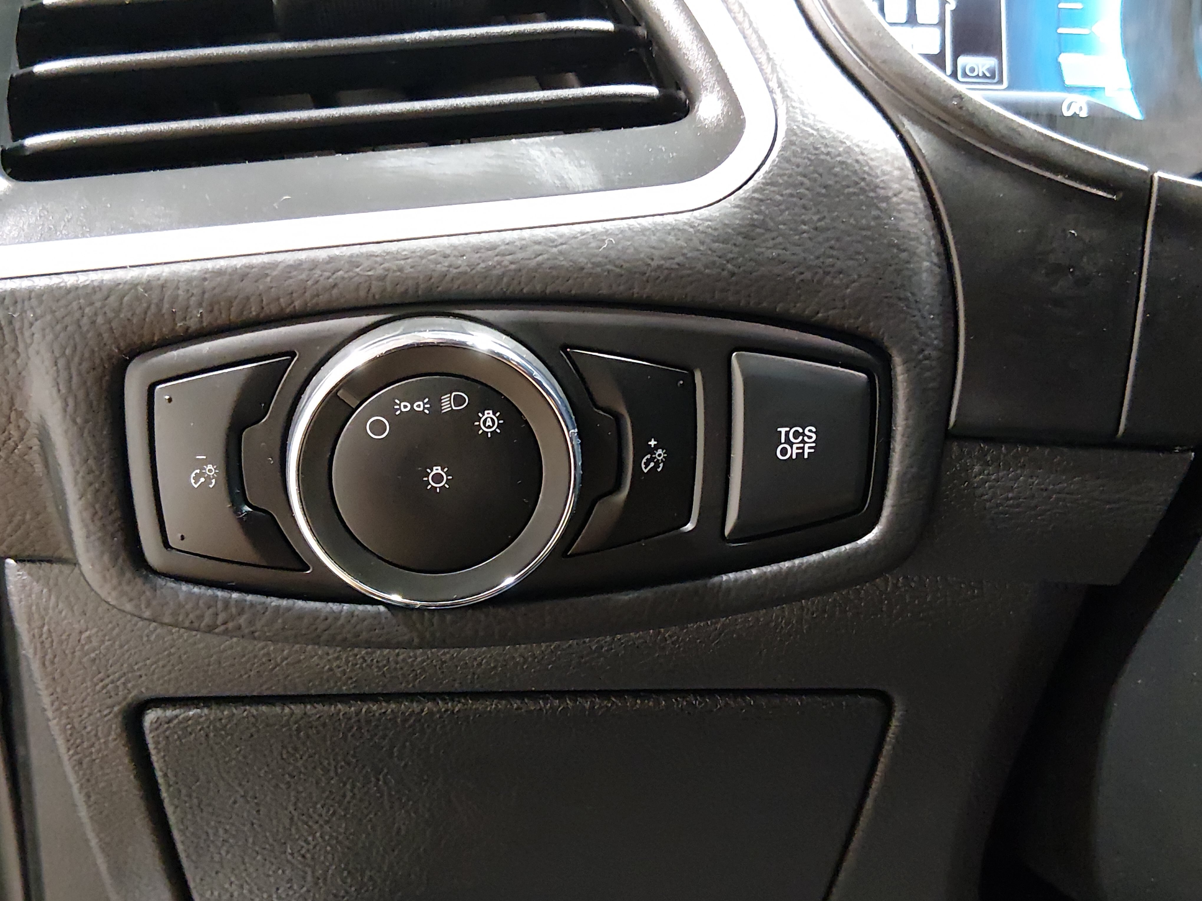 2024 Ford Edge SEL - Photo 13