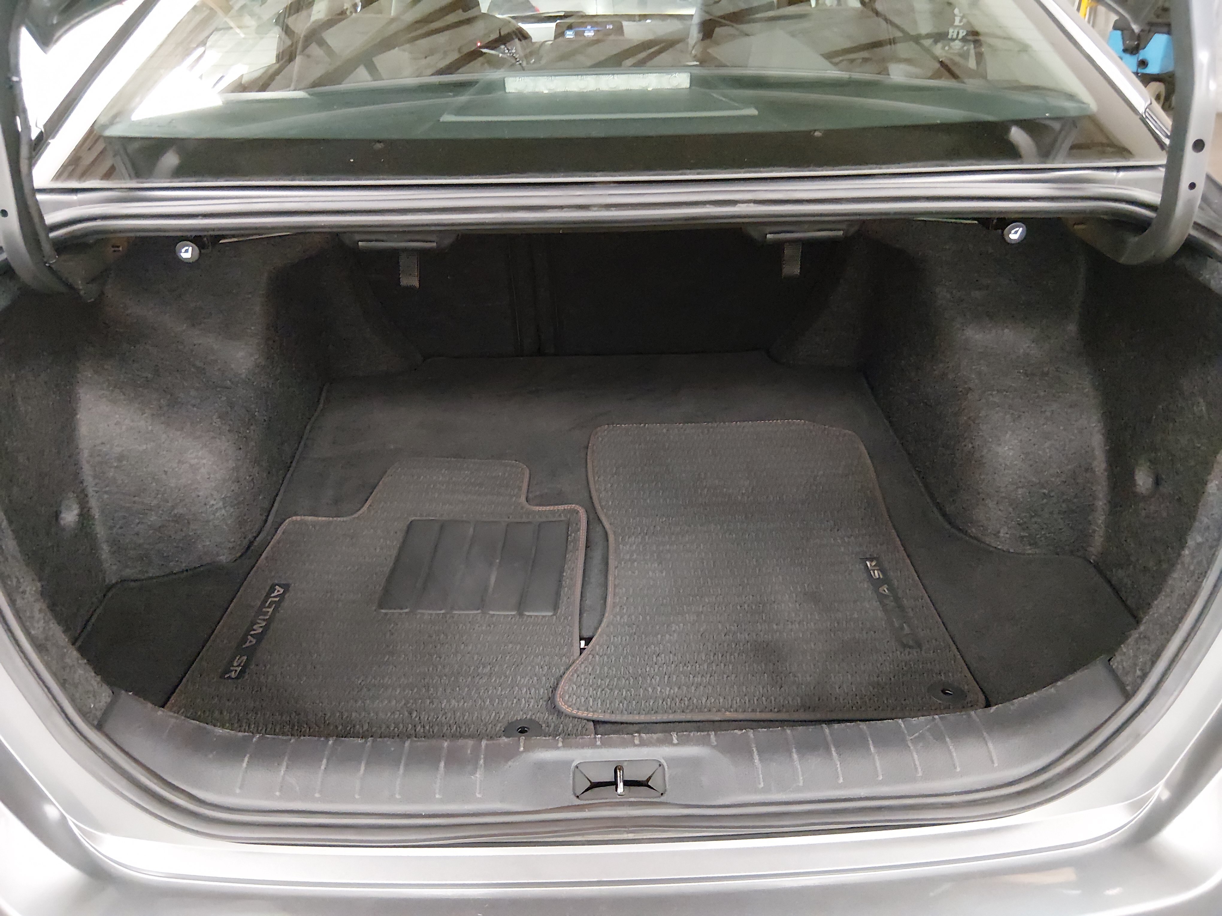 2024 Nissan Altima SR - Photo 11