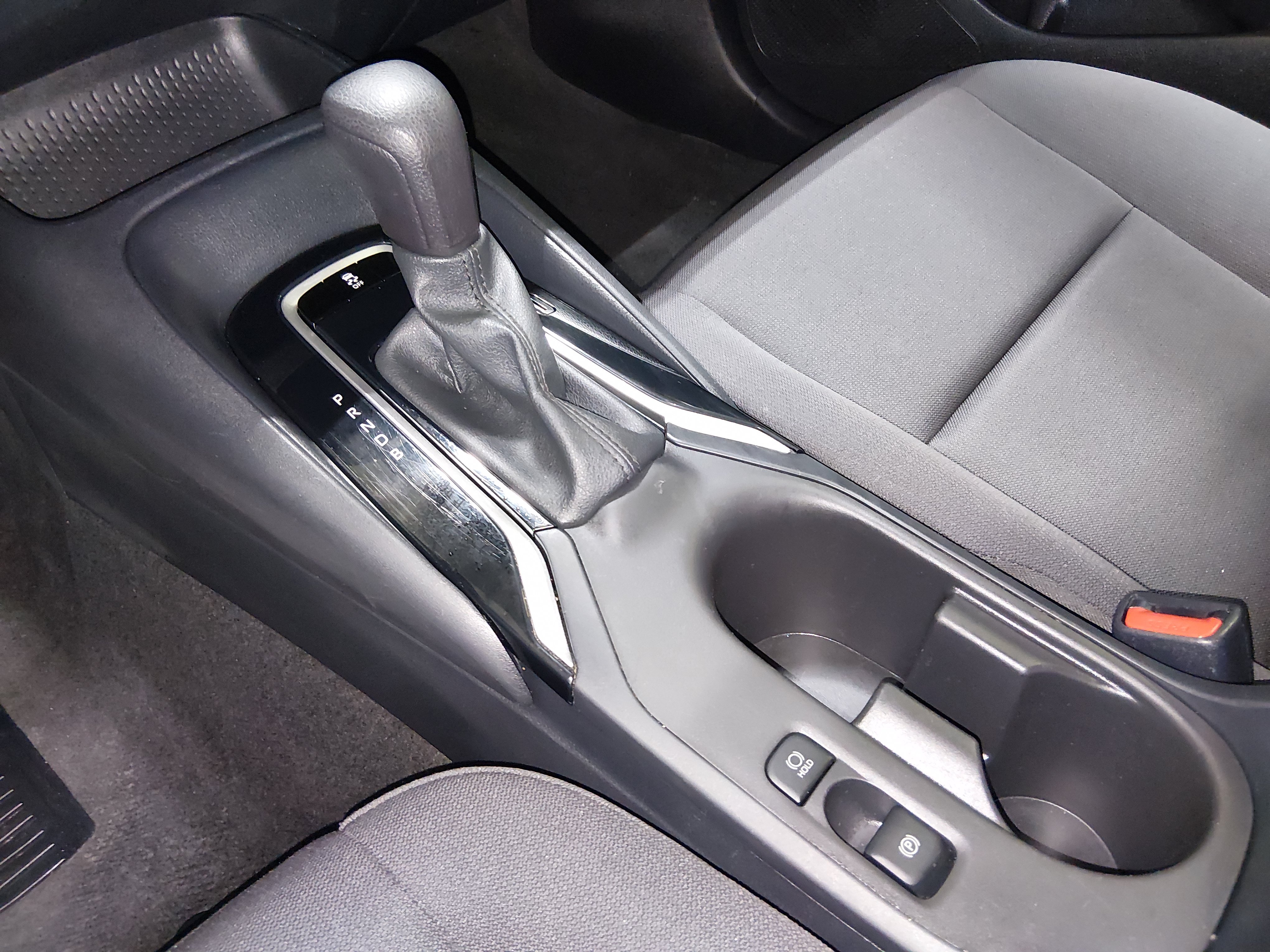2024 Toyota Corolla LE - Photo 16