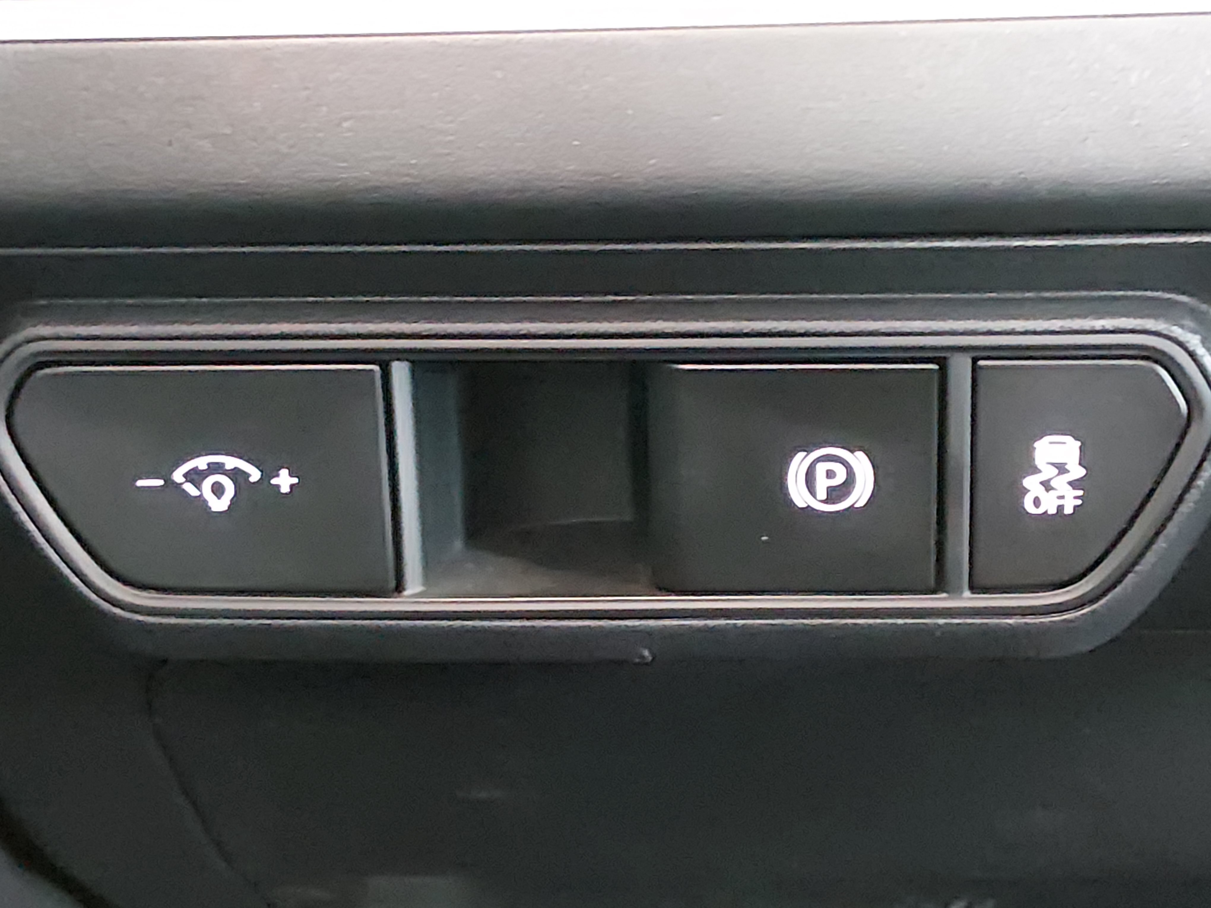2025 Kia K4 LXS - Photo 17