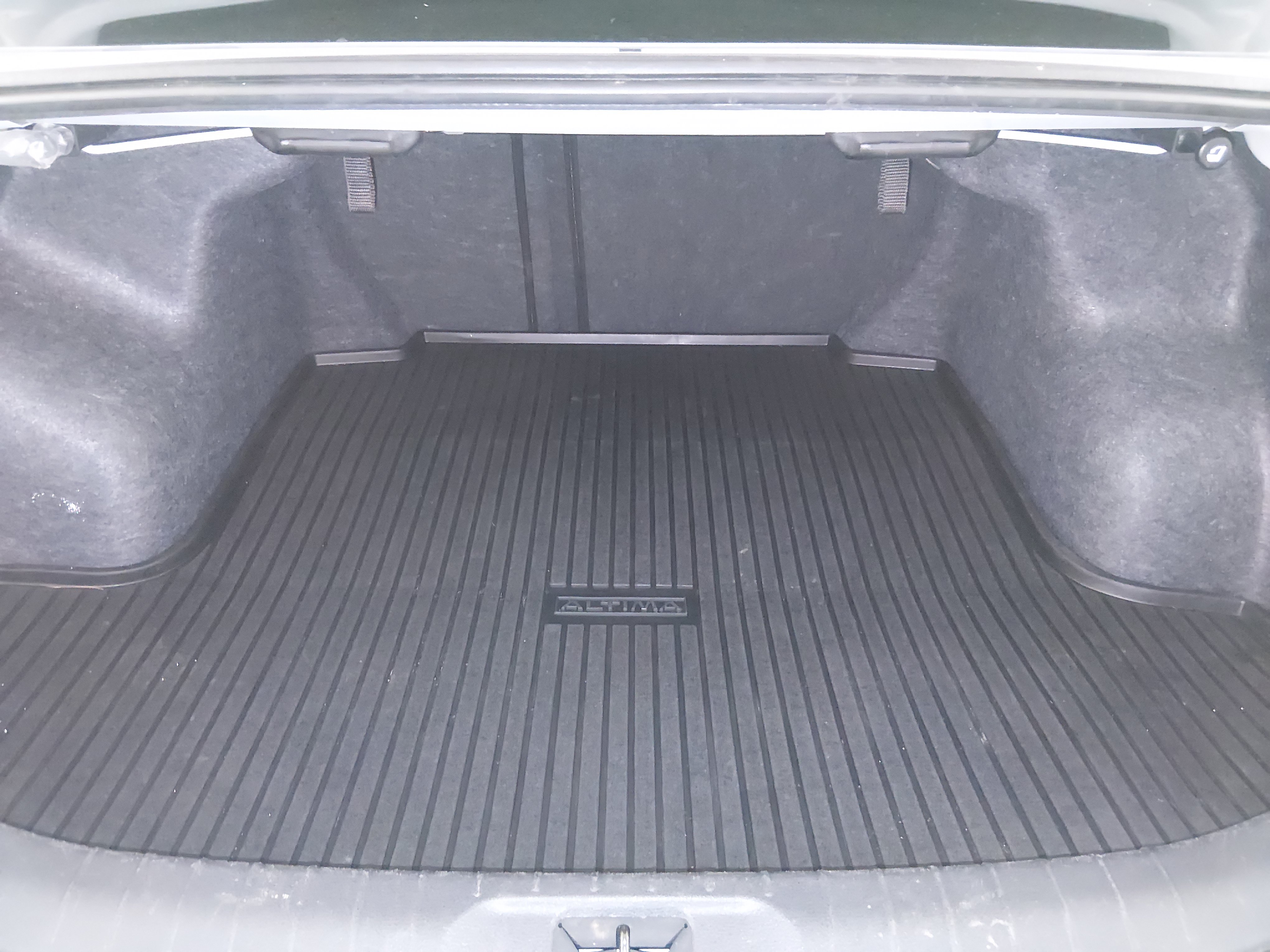 2024 Nissan Altima SV - Photo 11