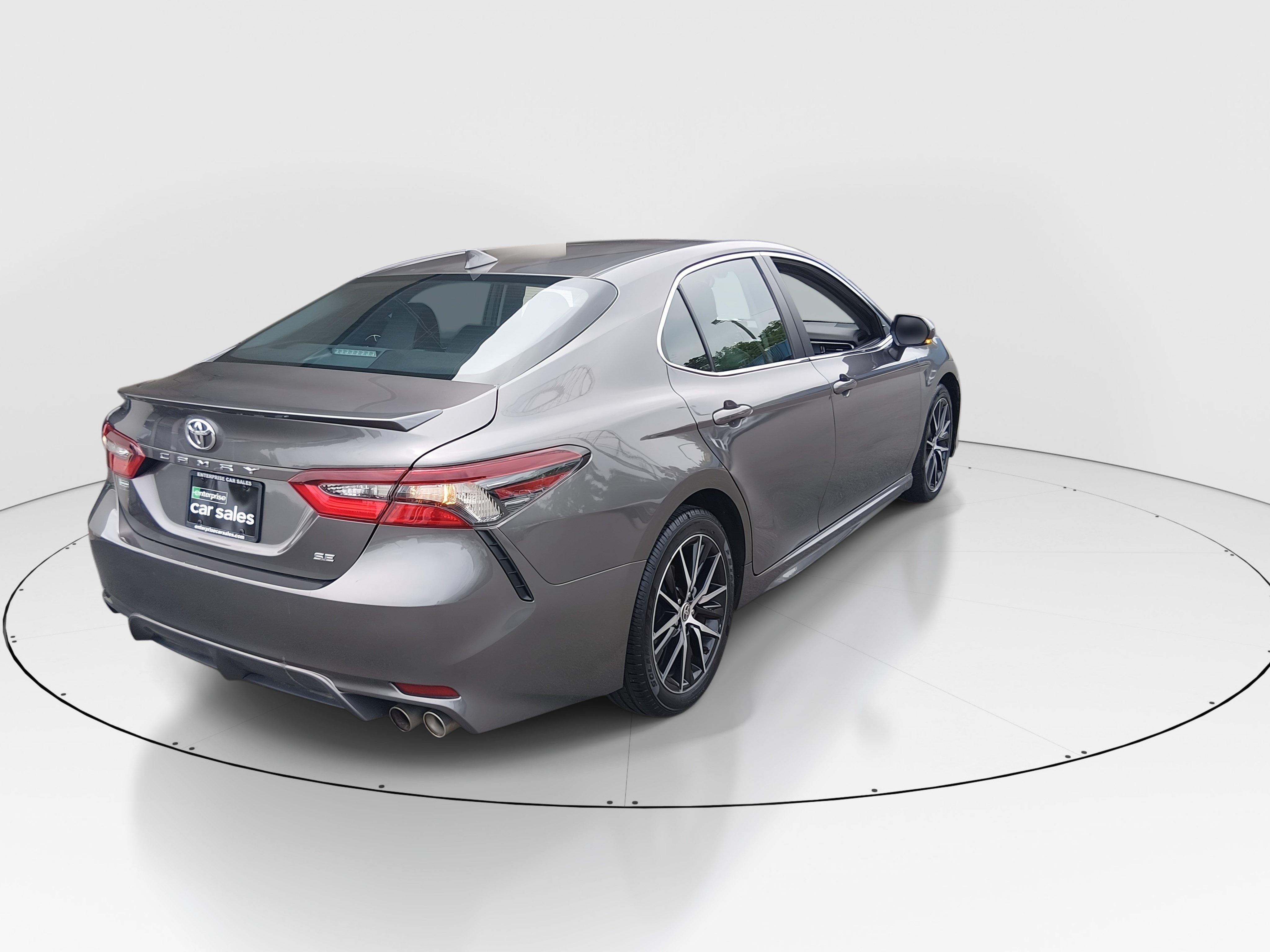 2024 Toyota Camry SE - Photo 7