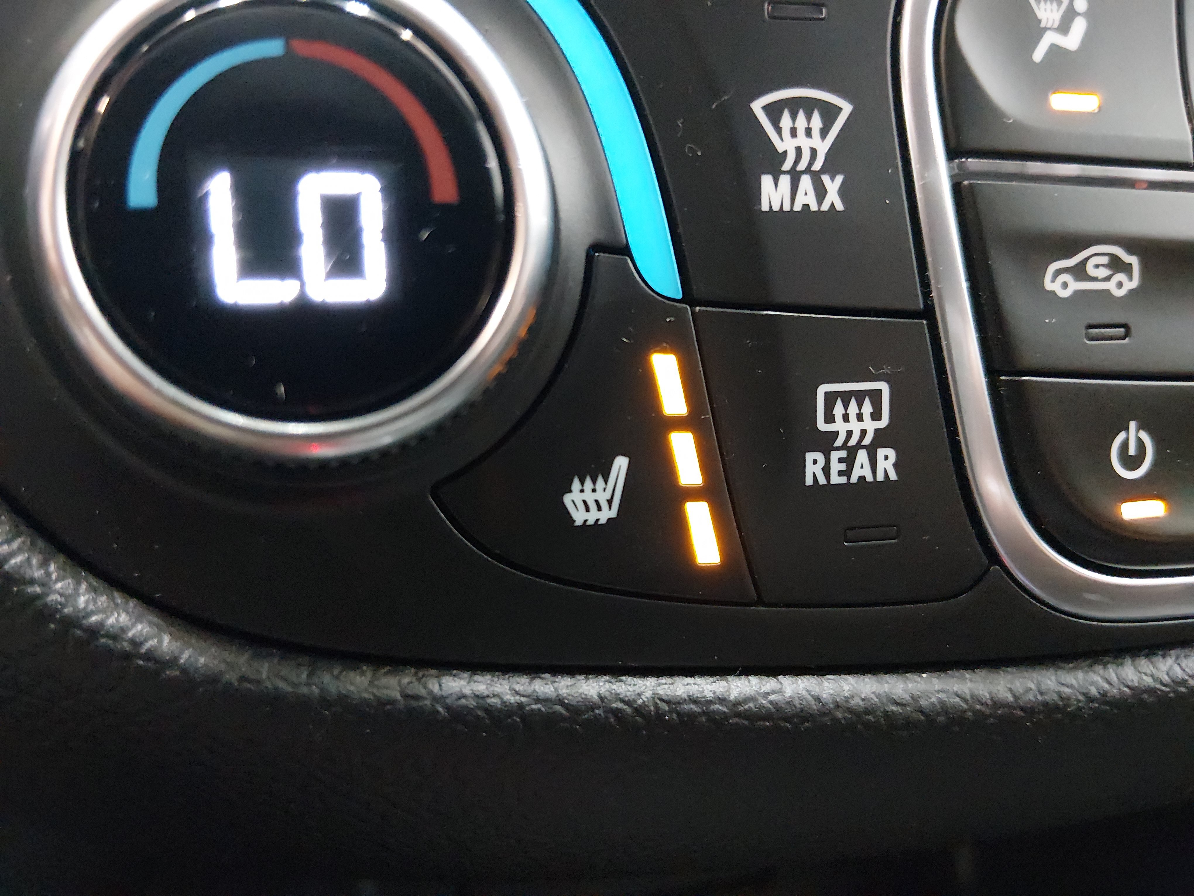 2024 Chevrolet Equinox LT - Photo 17