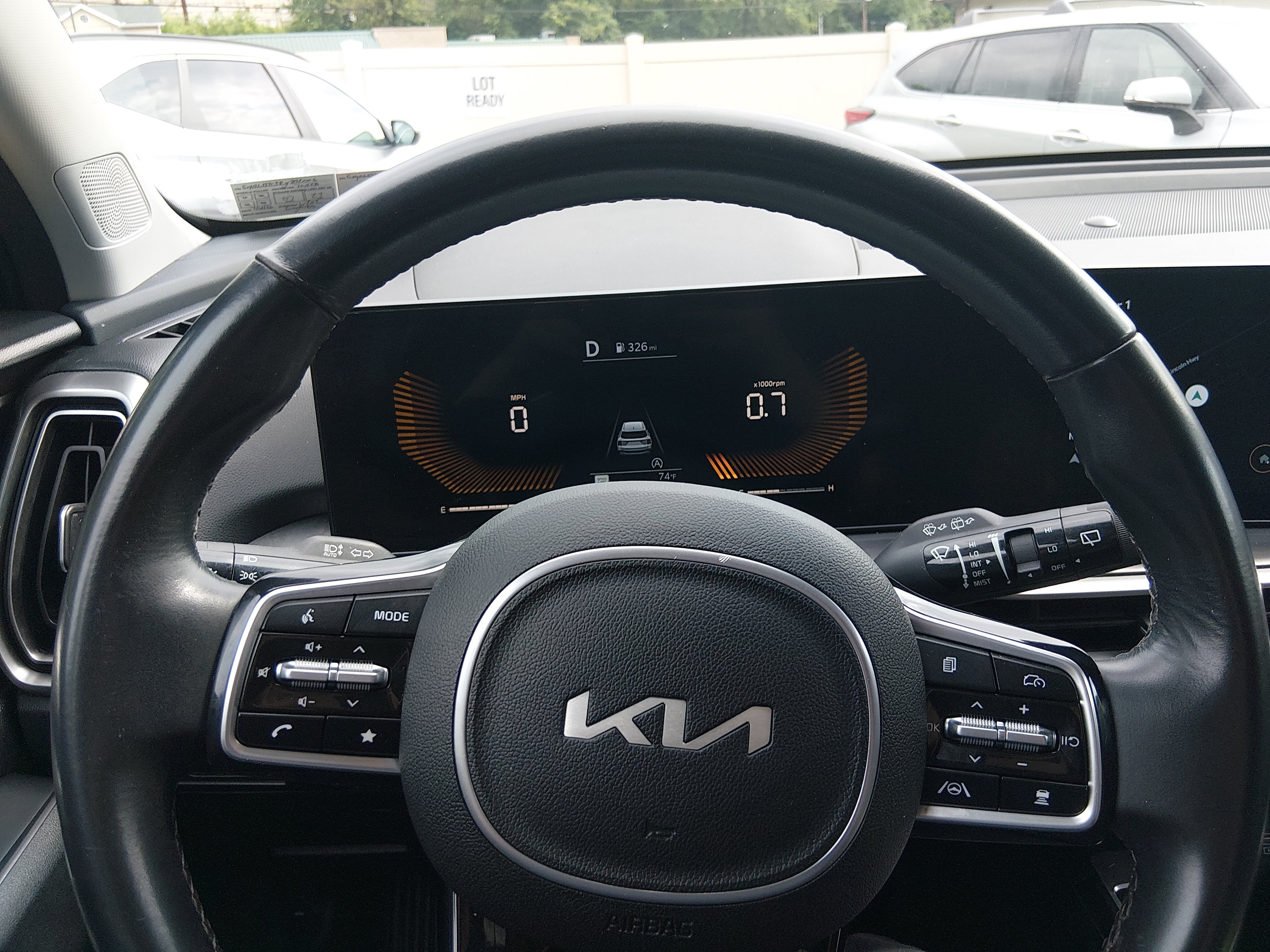 2024 Kia Sorento S - Photo 12