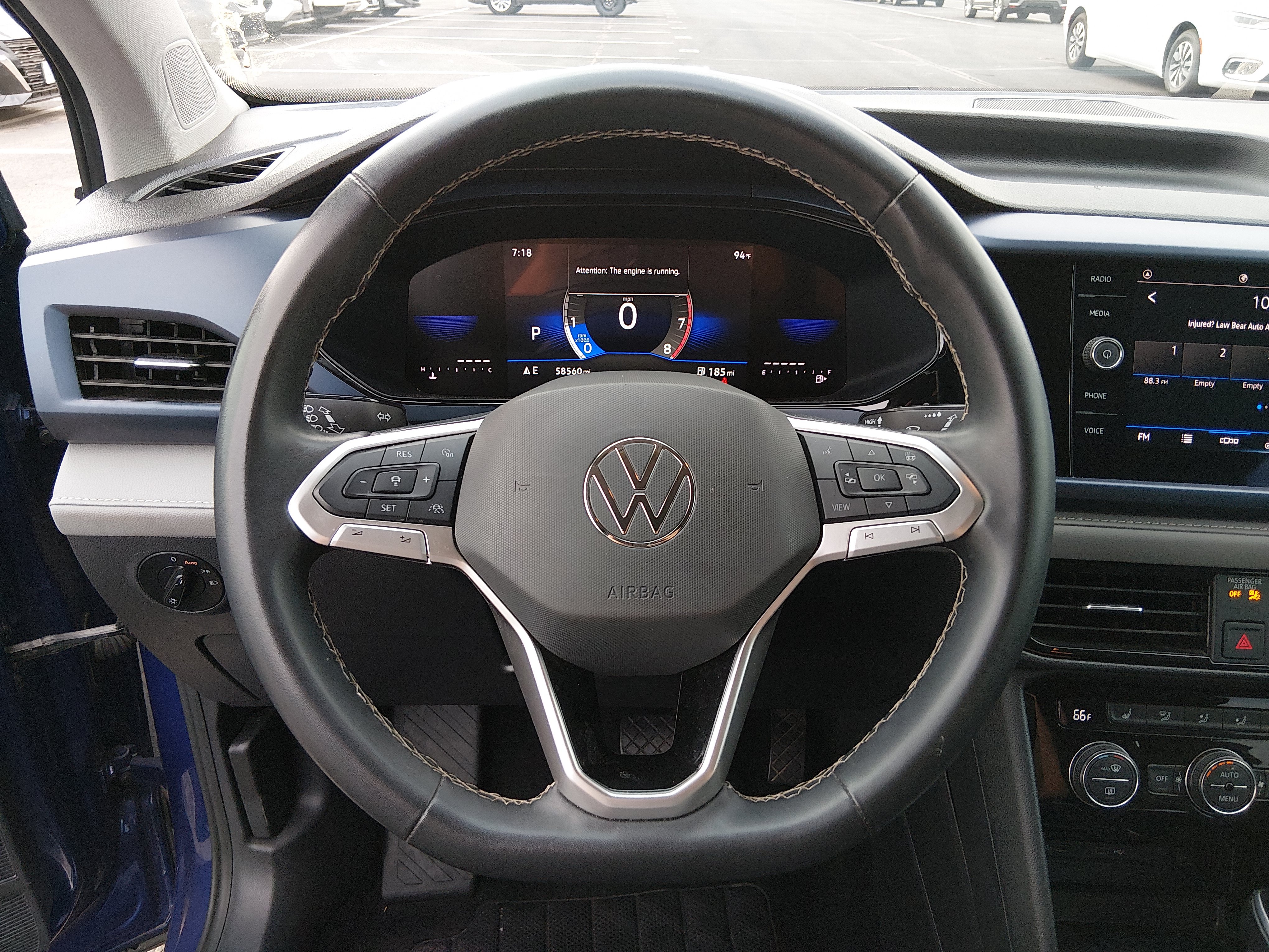 2024 Volkswagen Taos SE - Photo 12