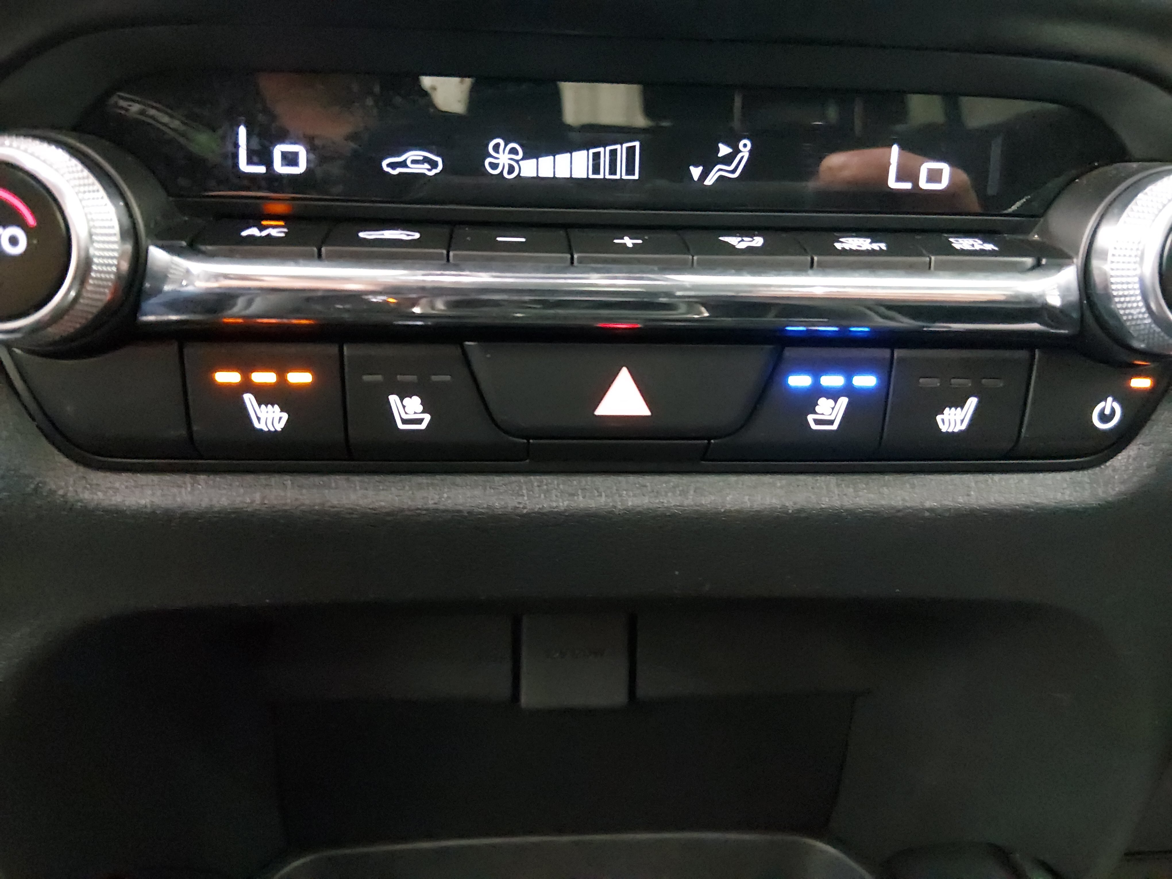2025 Mazda CX-50 Premium Plus - Photo 17