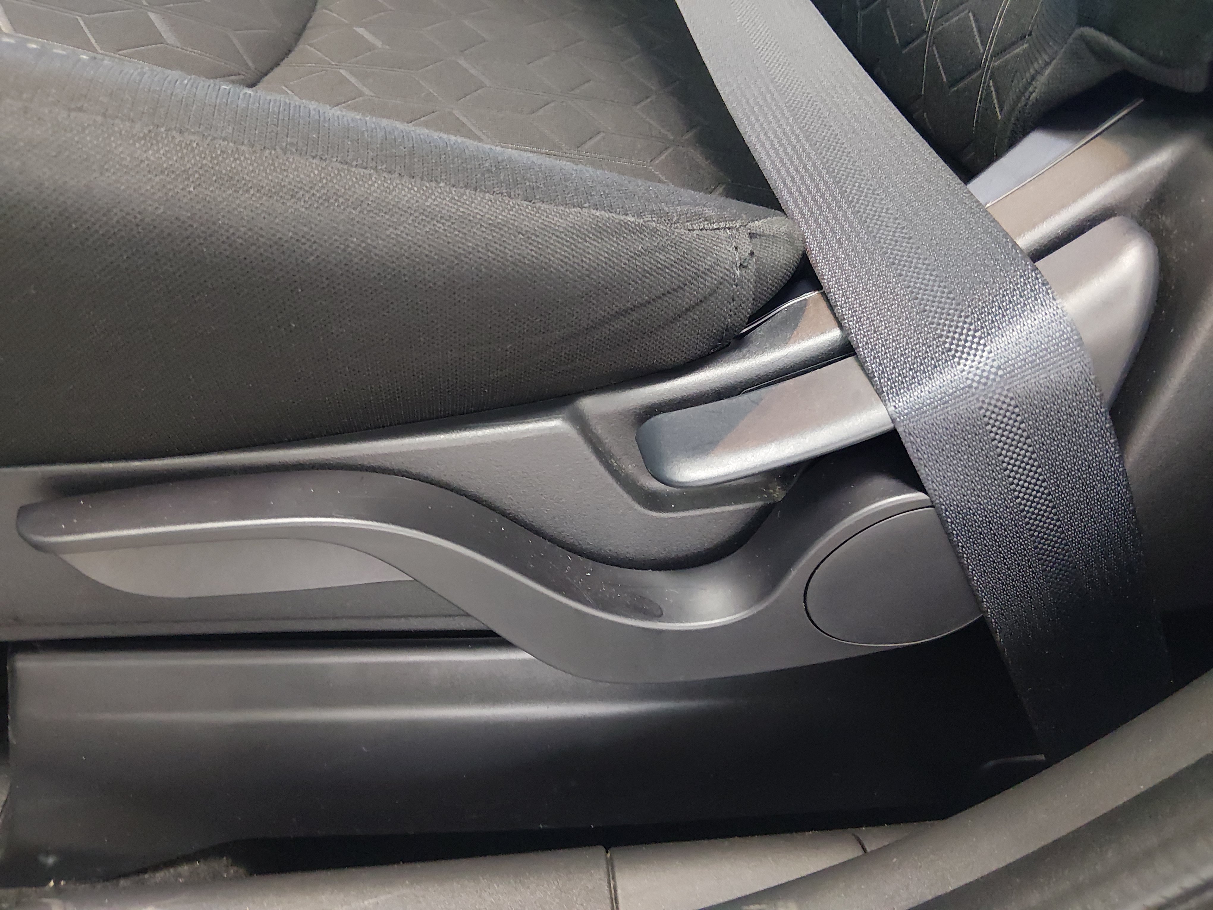 2025 Mitsubishi Outlander Sport ES - Photo 18