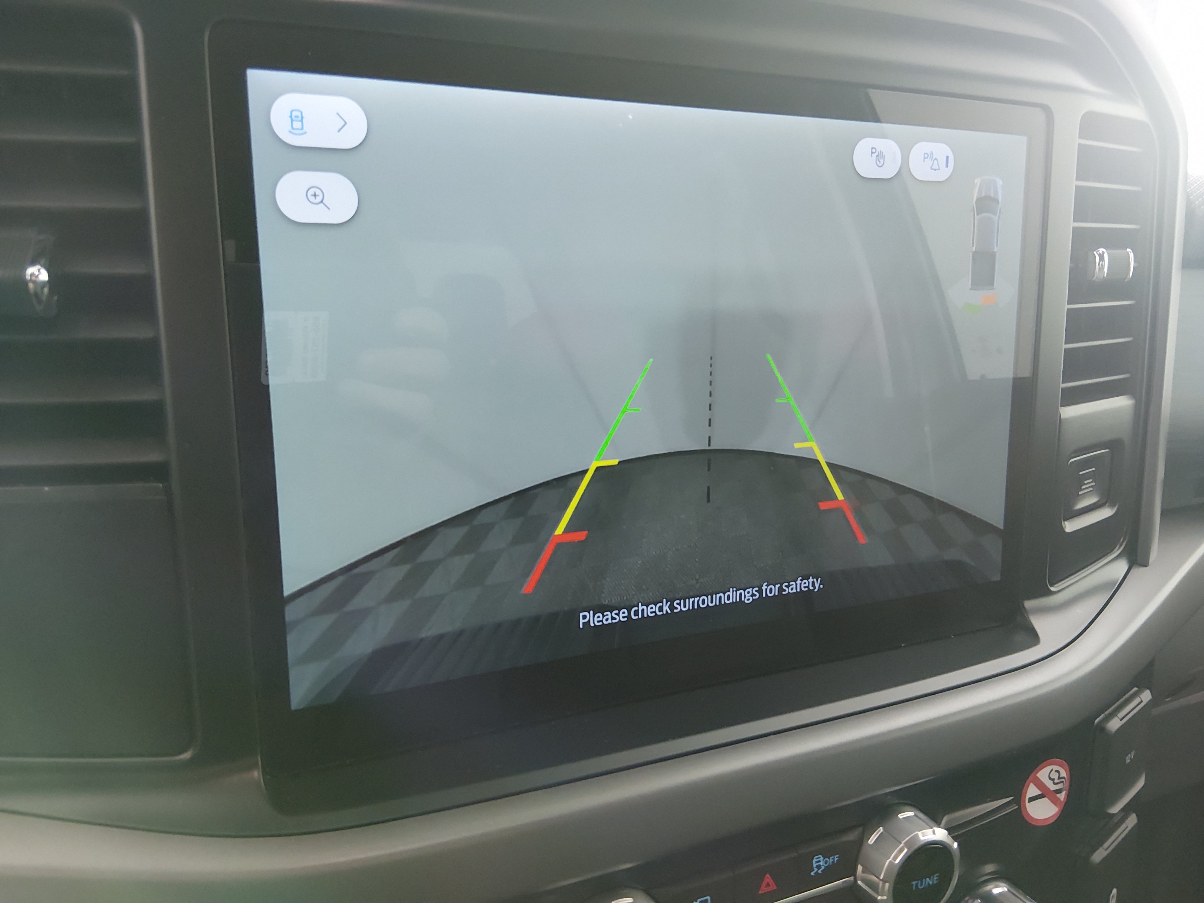 2025 Ford F-150 XLT - Photo 16