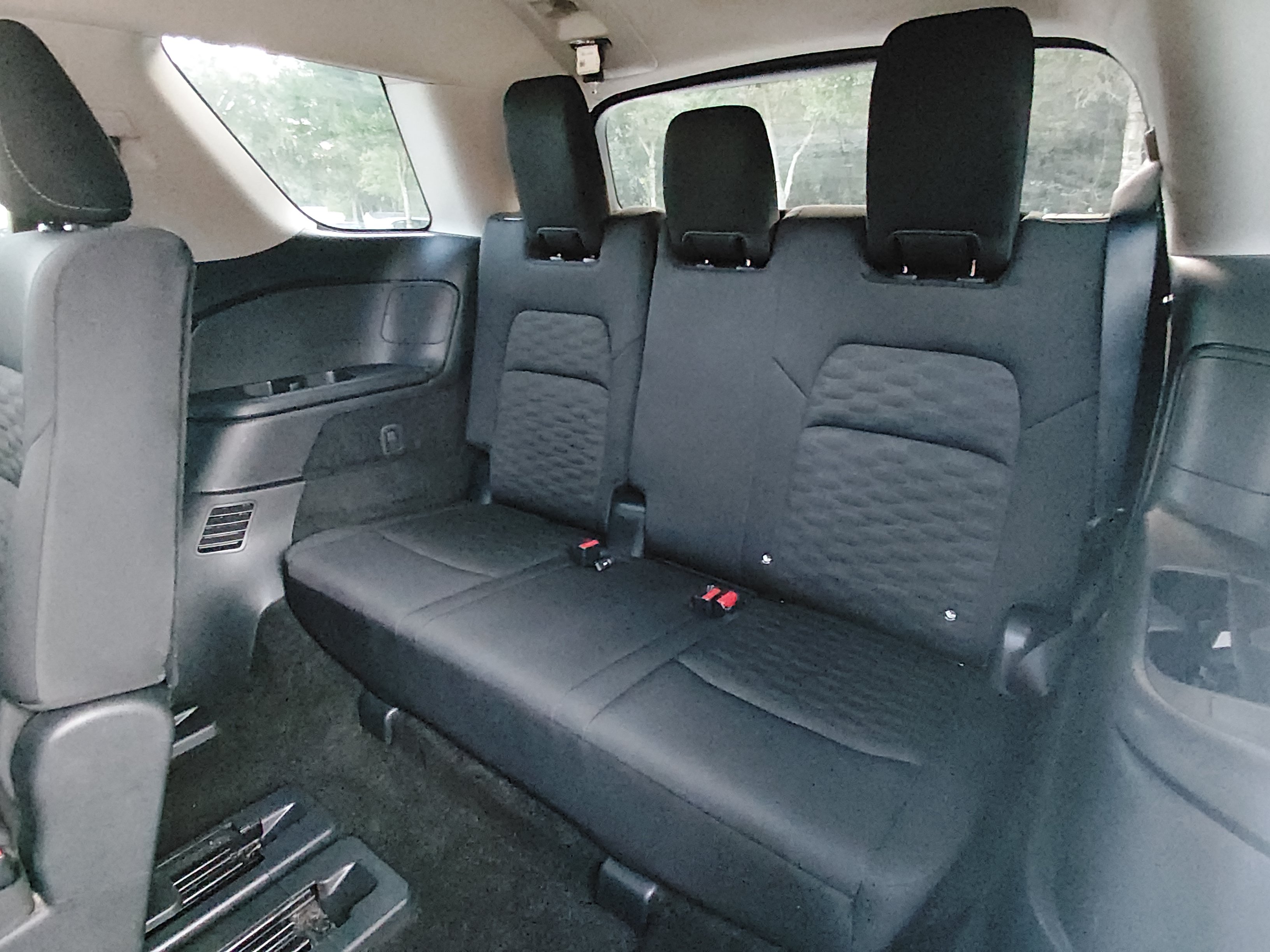 2024 Nissan Pathfinder SV - Photo 17