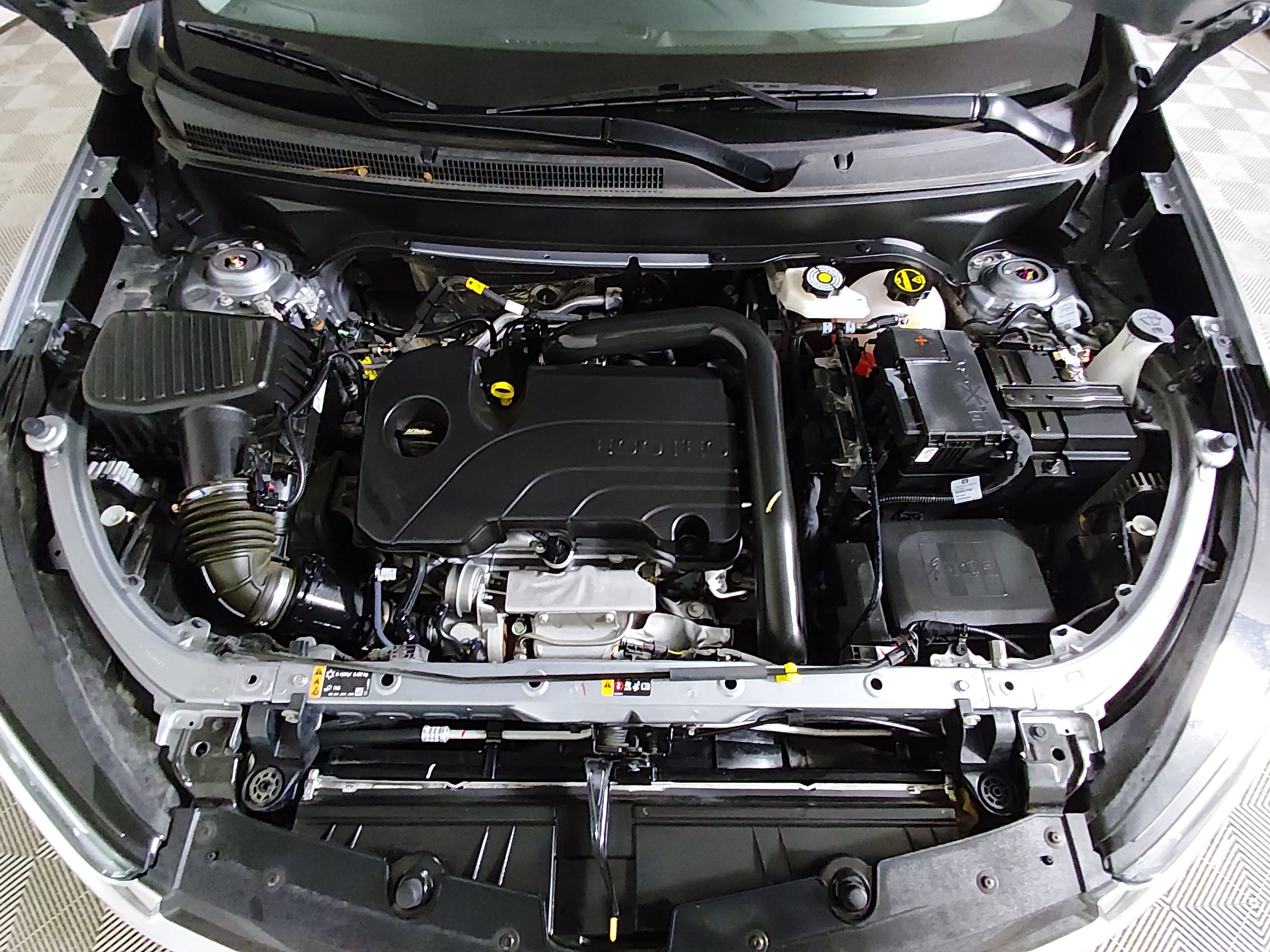 2024 Chevrolet Equinox LT - Photo 9