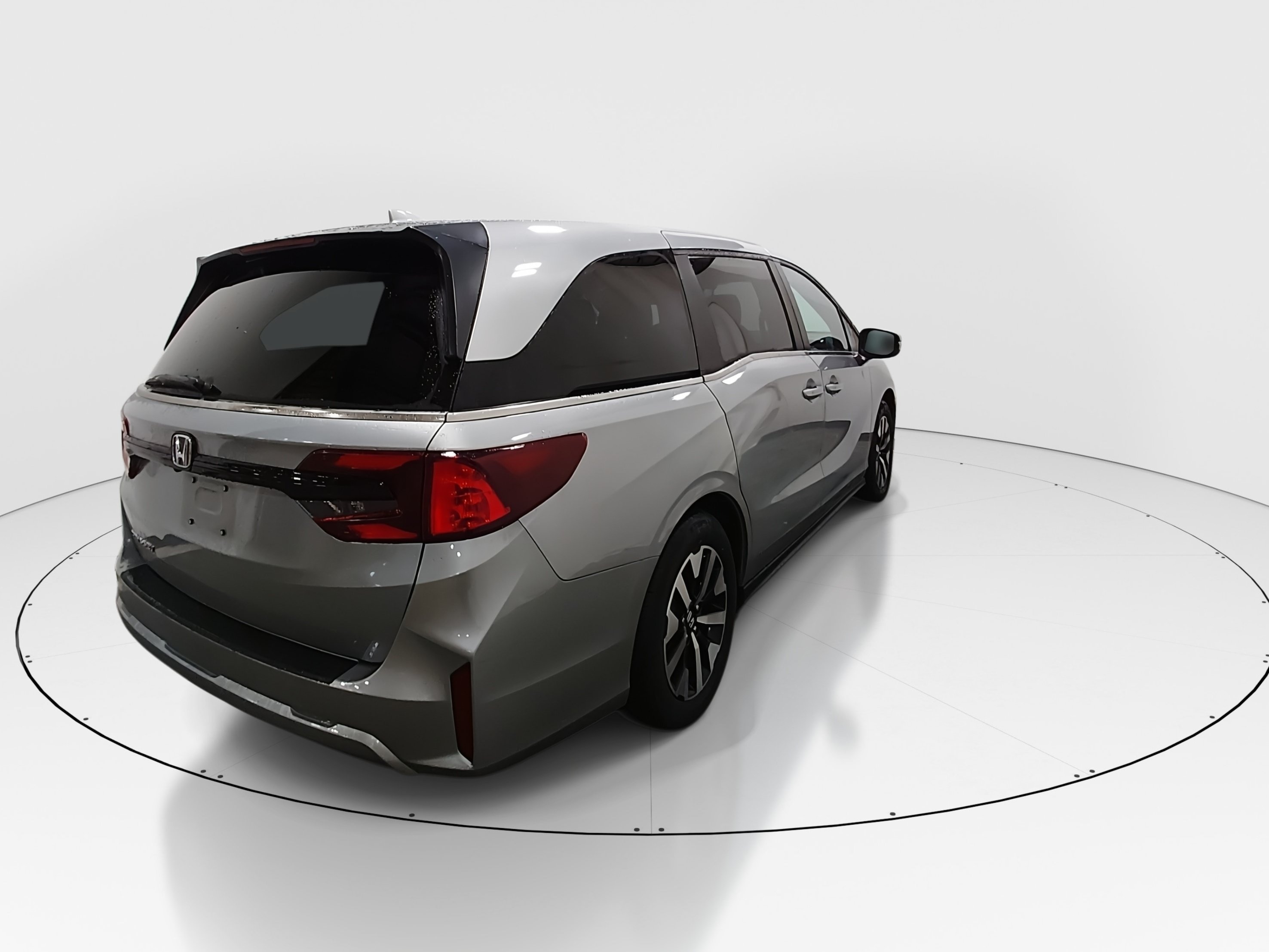 2025 Honda Odyssey EX-L - Photo 7