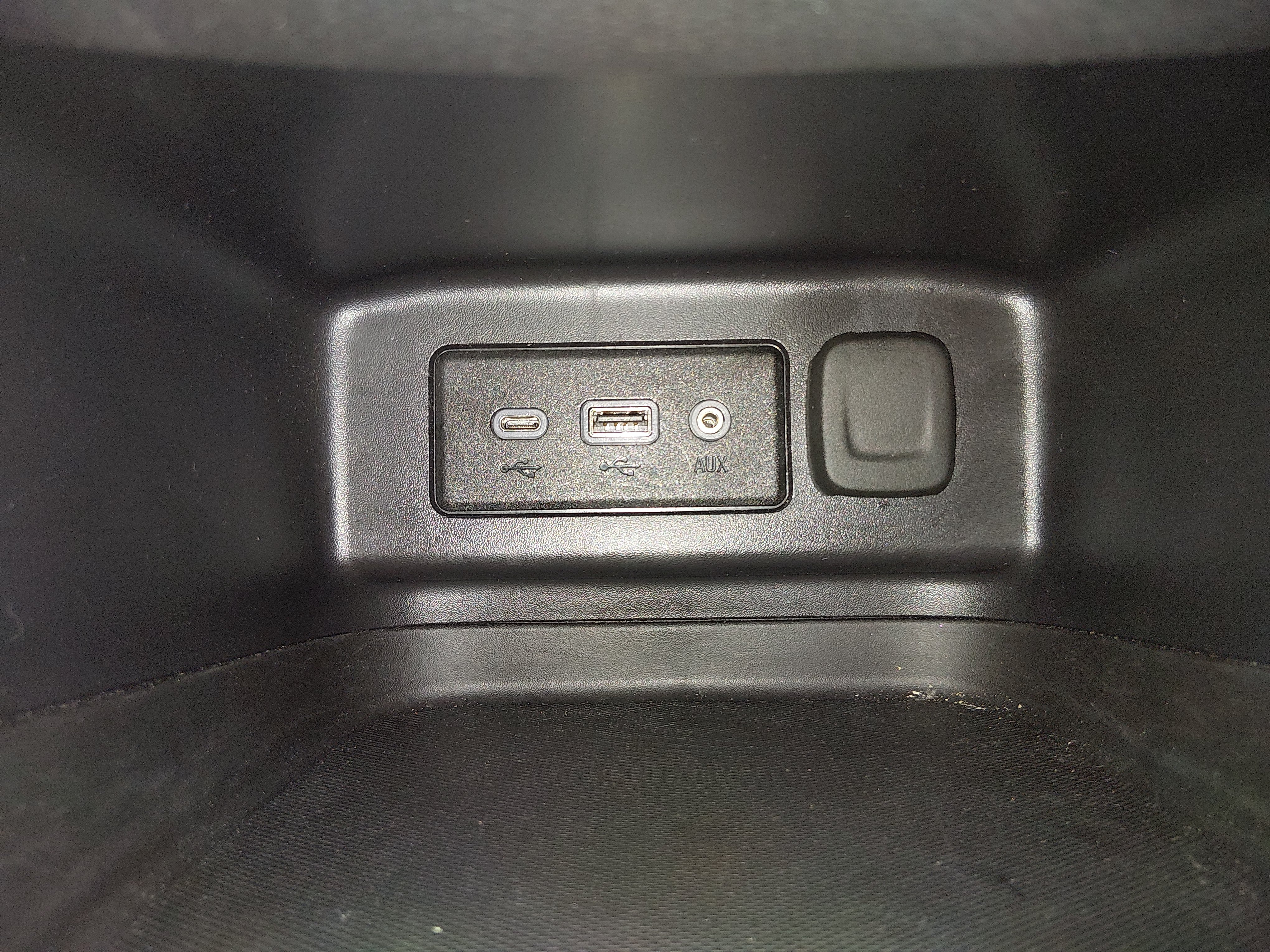2024 Chevrolet Equinox LT - Photo 19