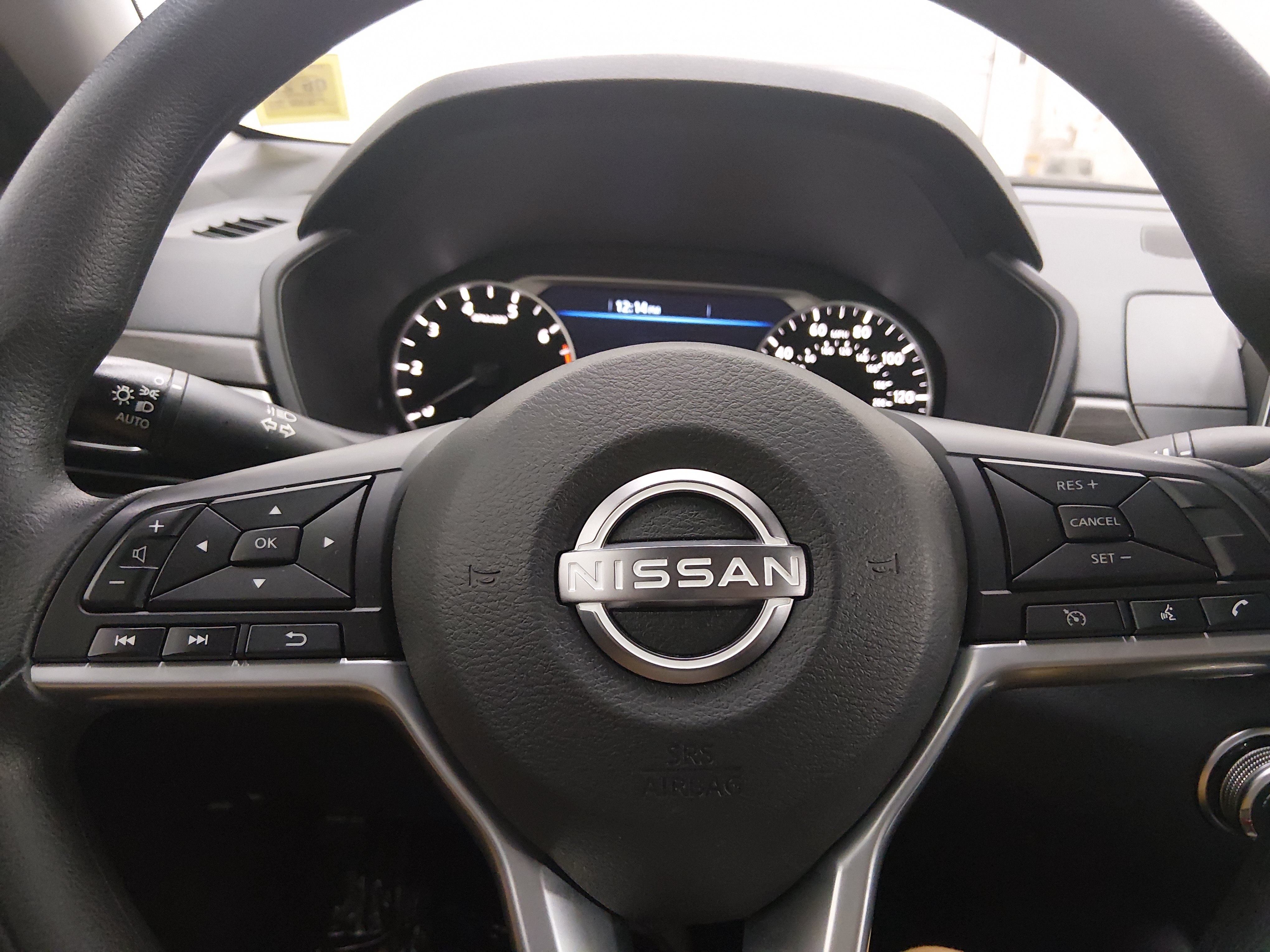 2025 Nissan Altima SV - Photo 12