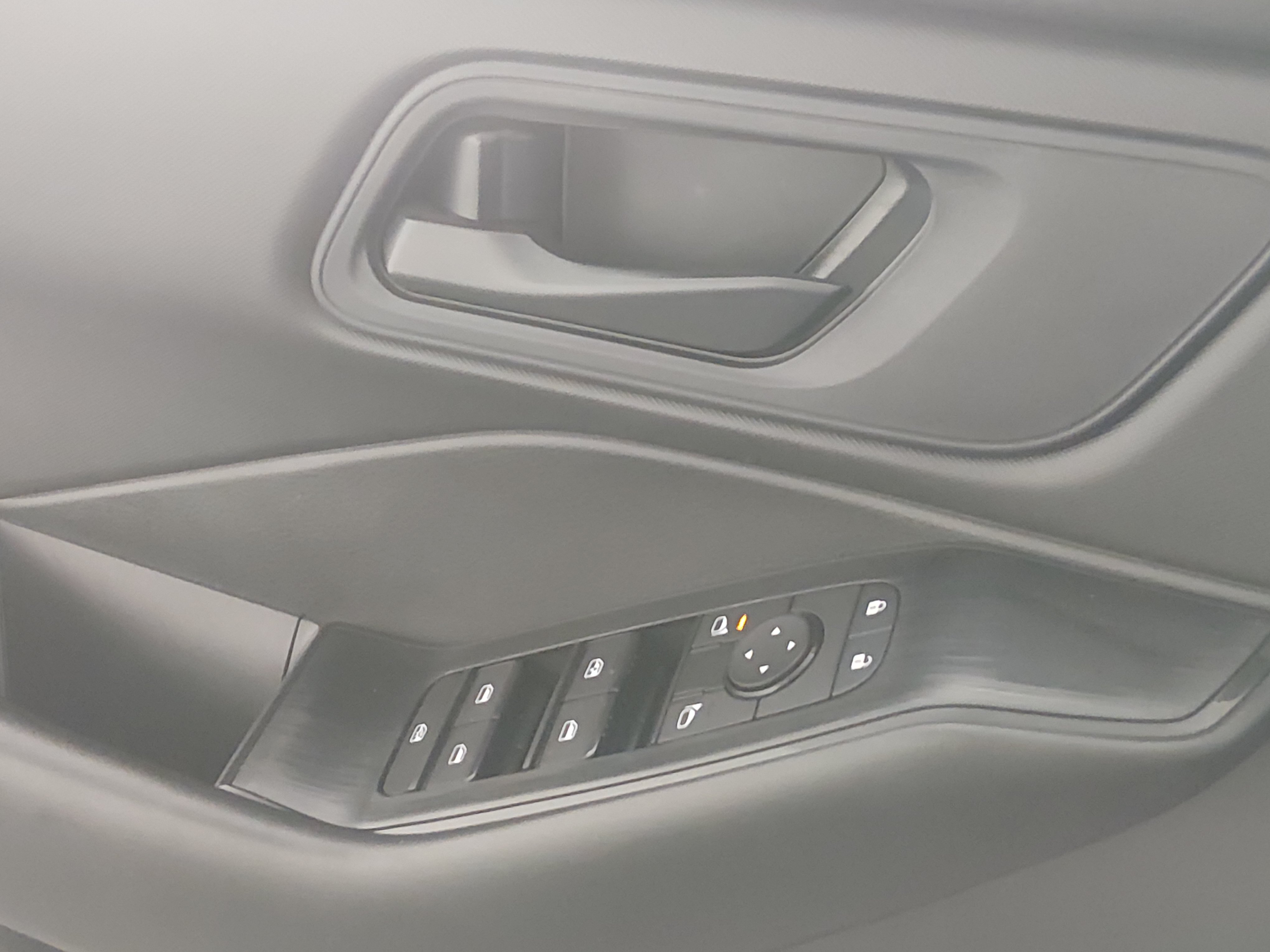2024 Nissan Rogue S - Photo 17