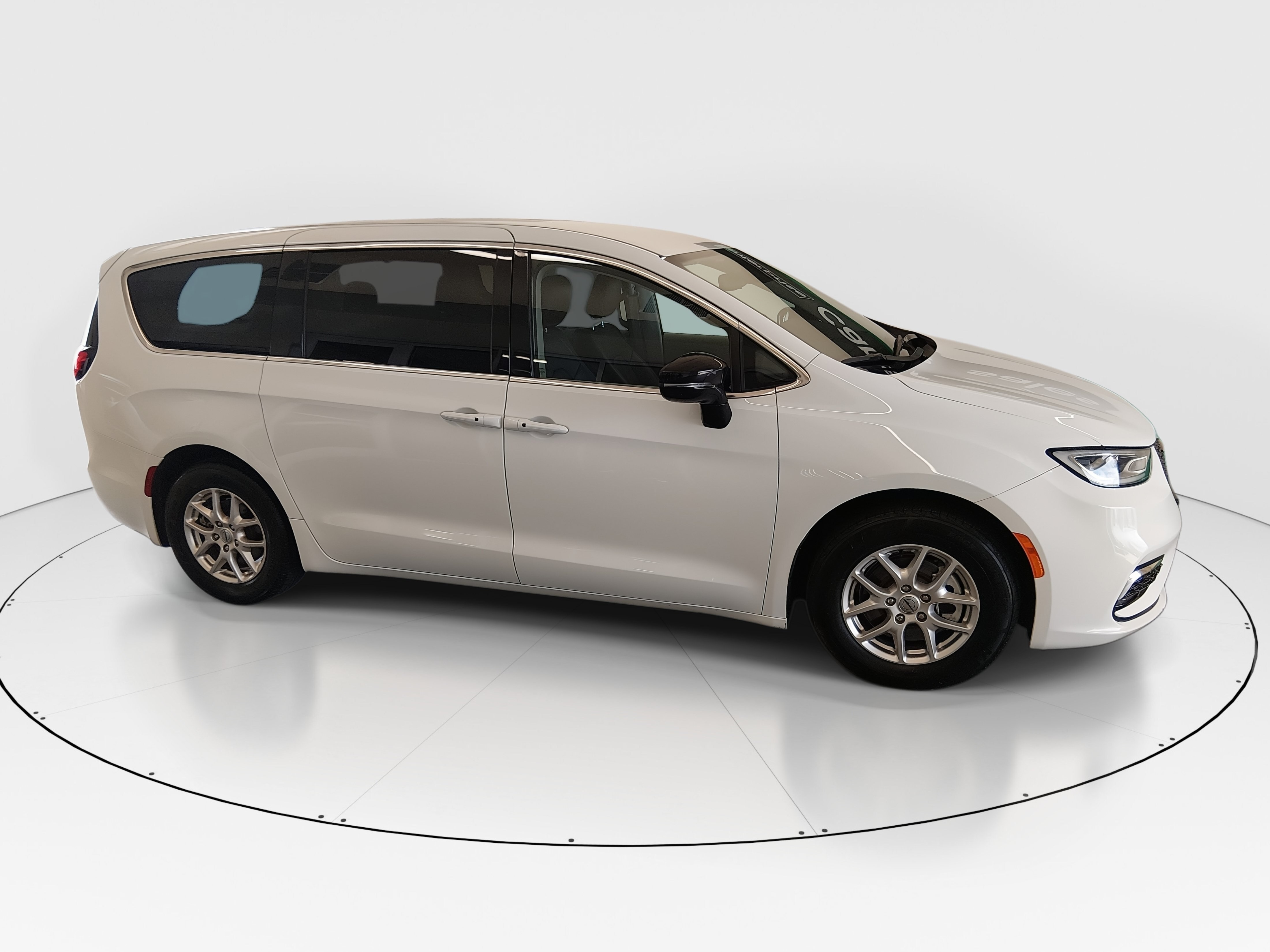 2024 Chrysler Pacifica Touring L - Photo 8