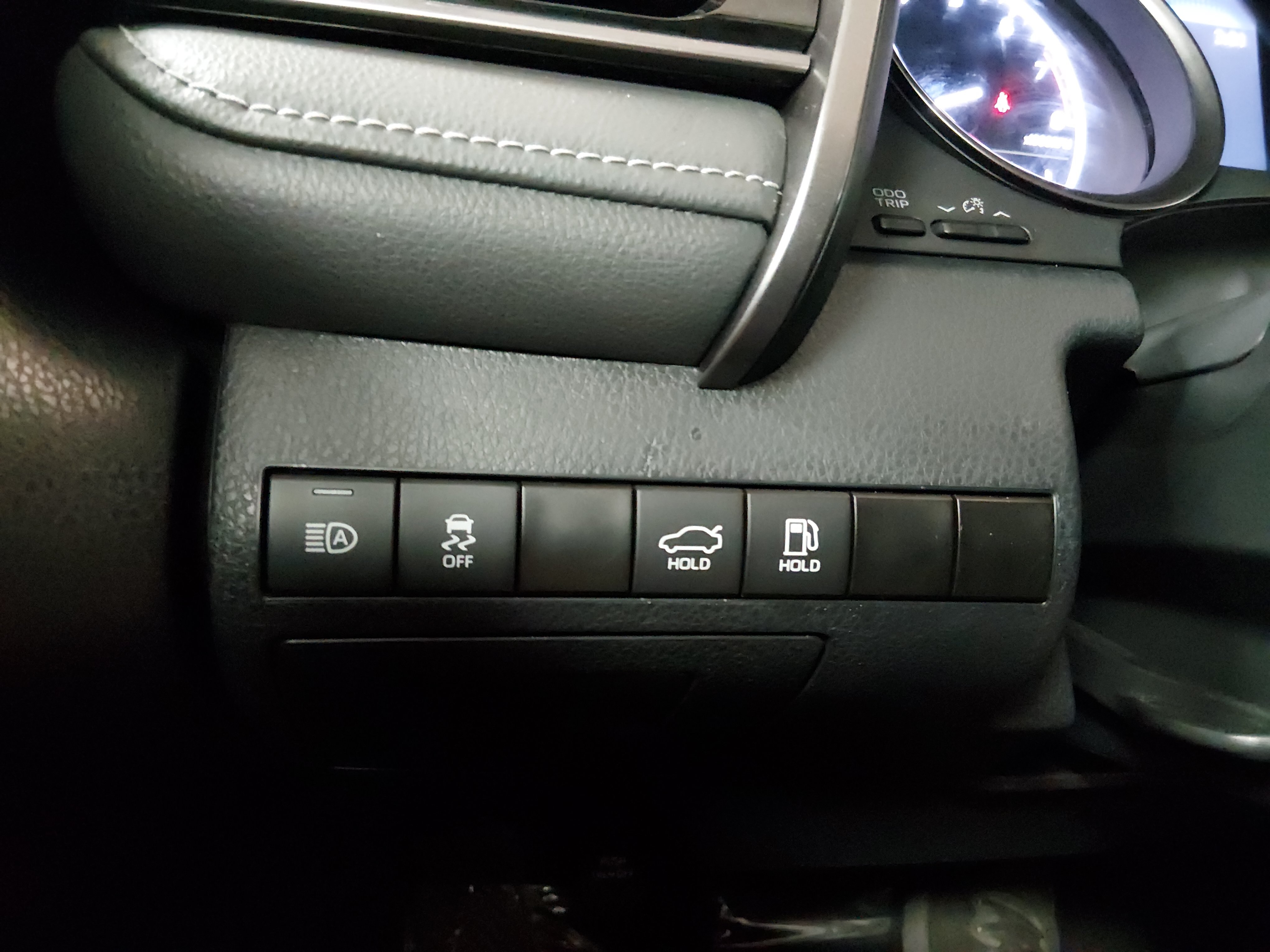 2024 Toyota Camry SE - Photo 13