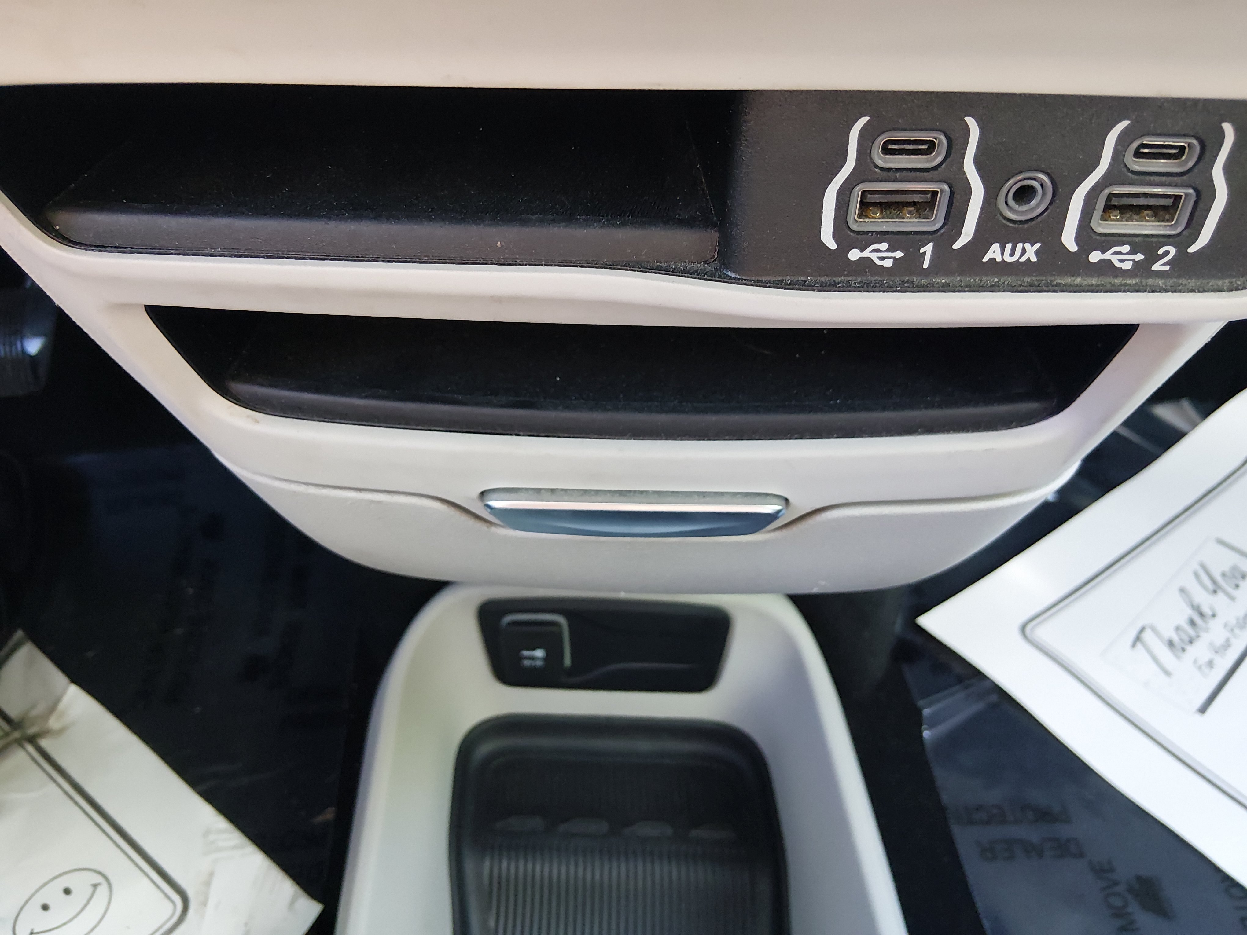 2023 Chrysler Voyager LX - Photo 19