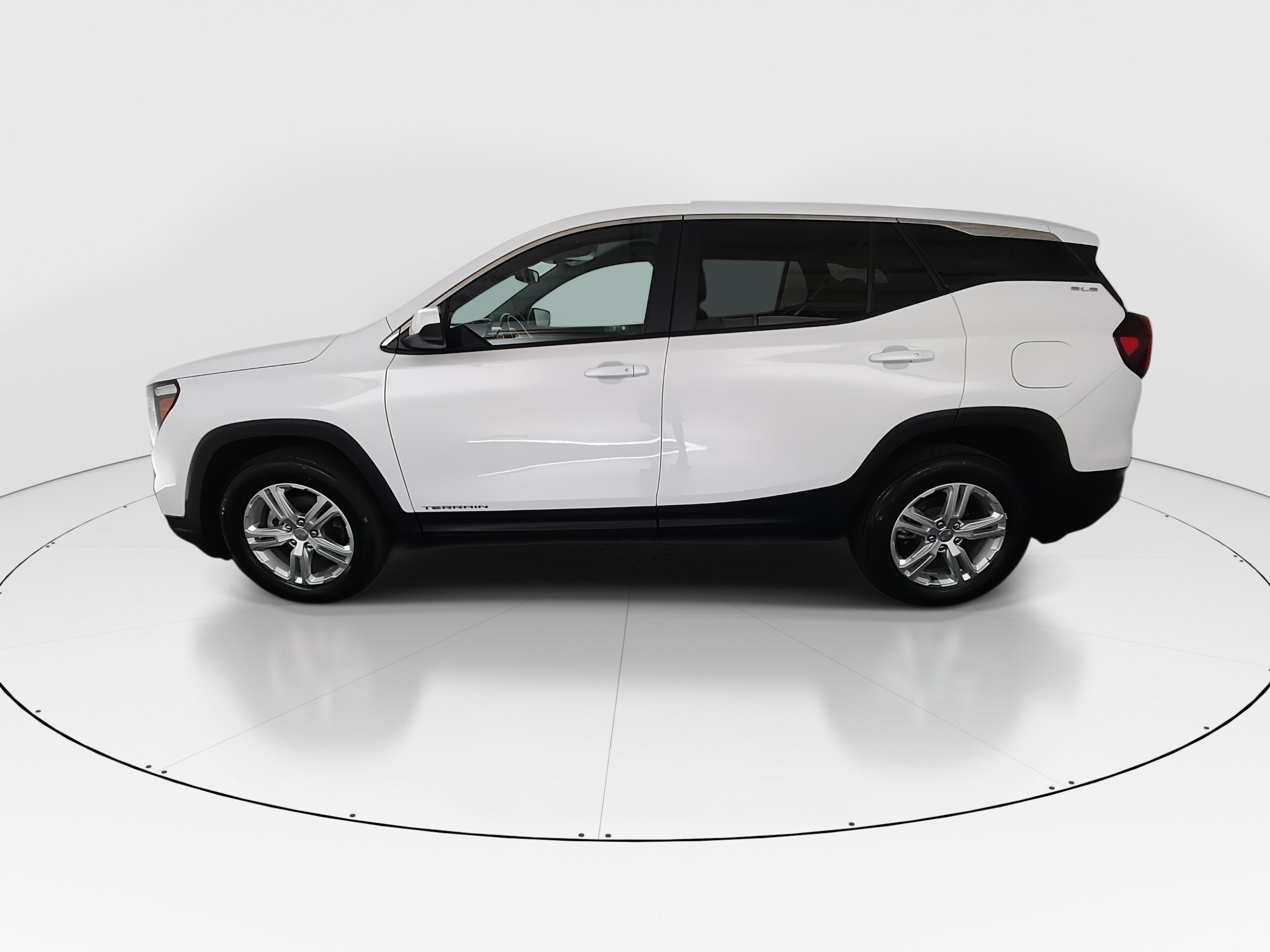2024 GMC Terrain SLE - Photo 4