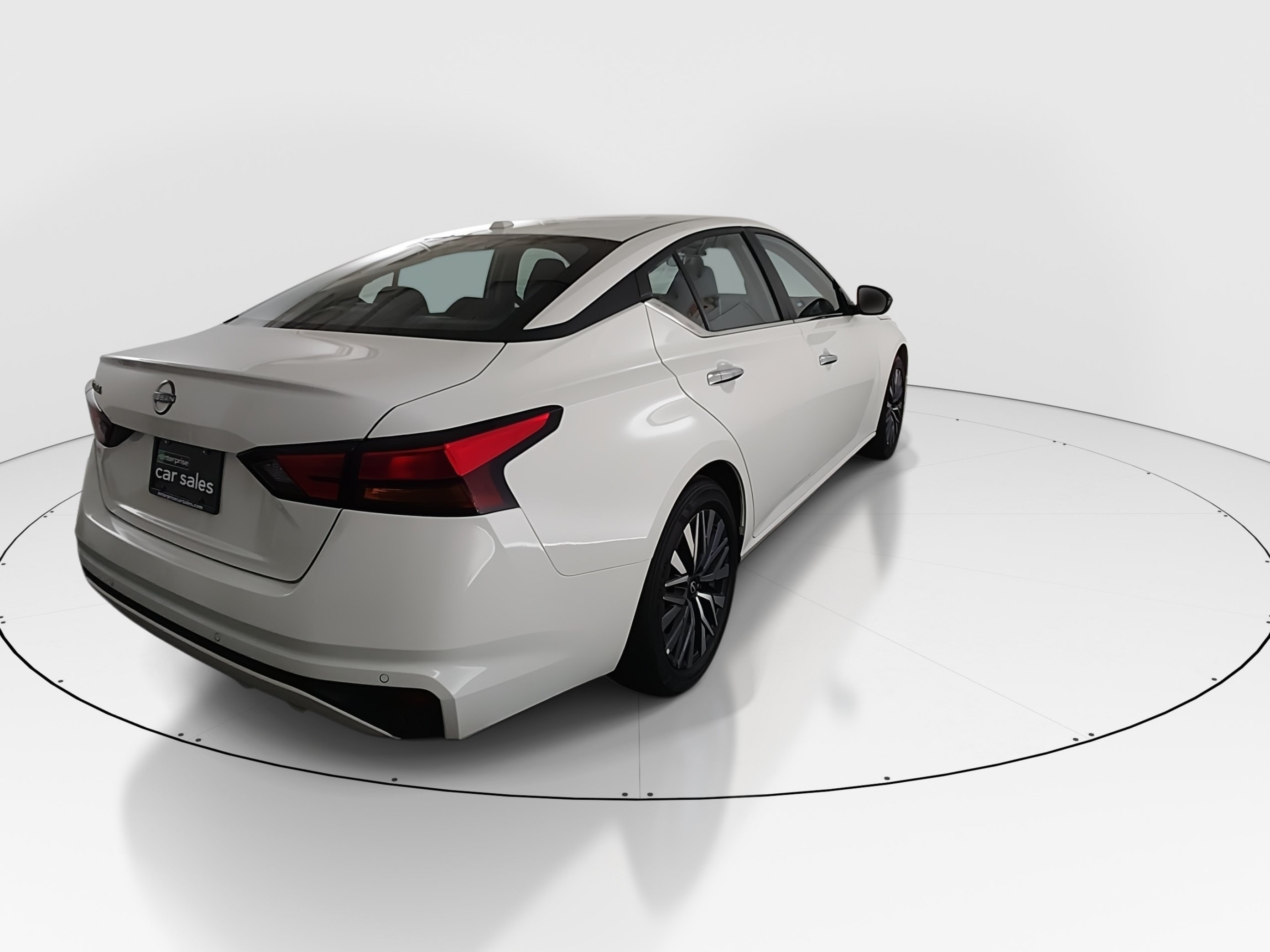 2025 Nissan Altima SV - Photo 7