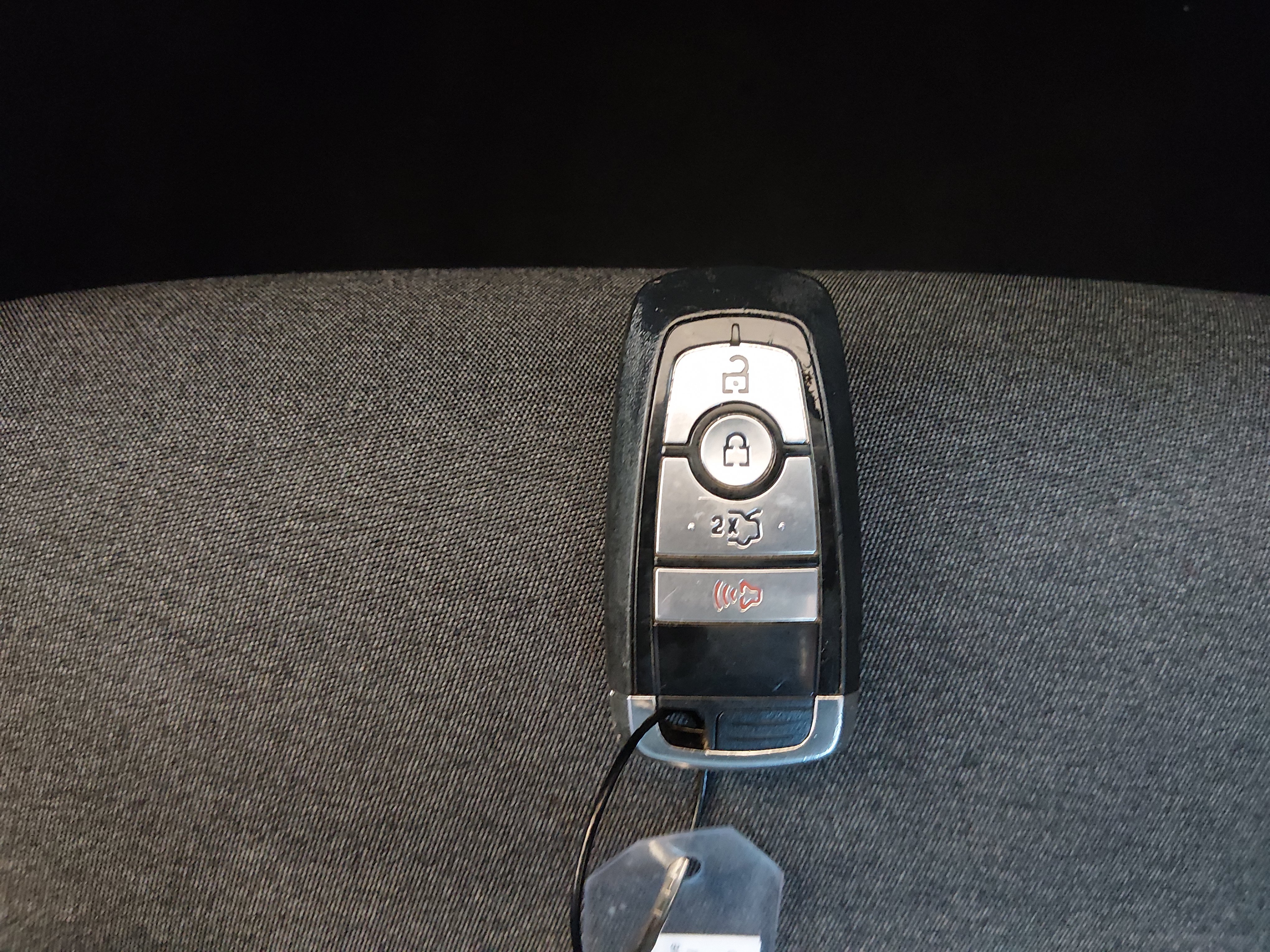 2024 Ford Mustang EcoBoost - Photo 15