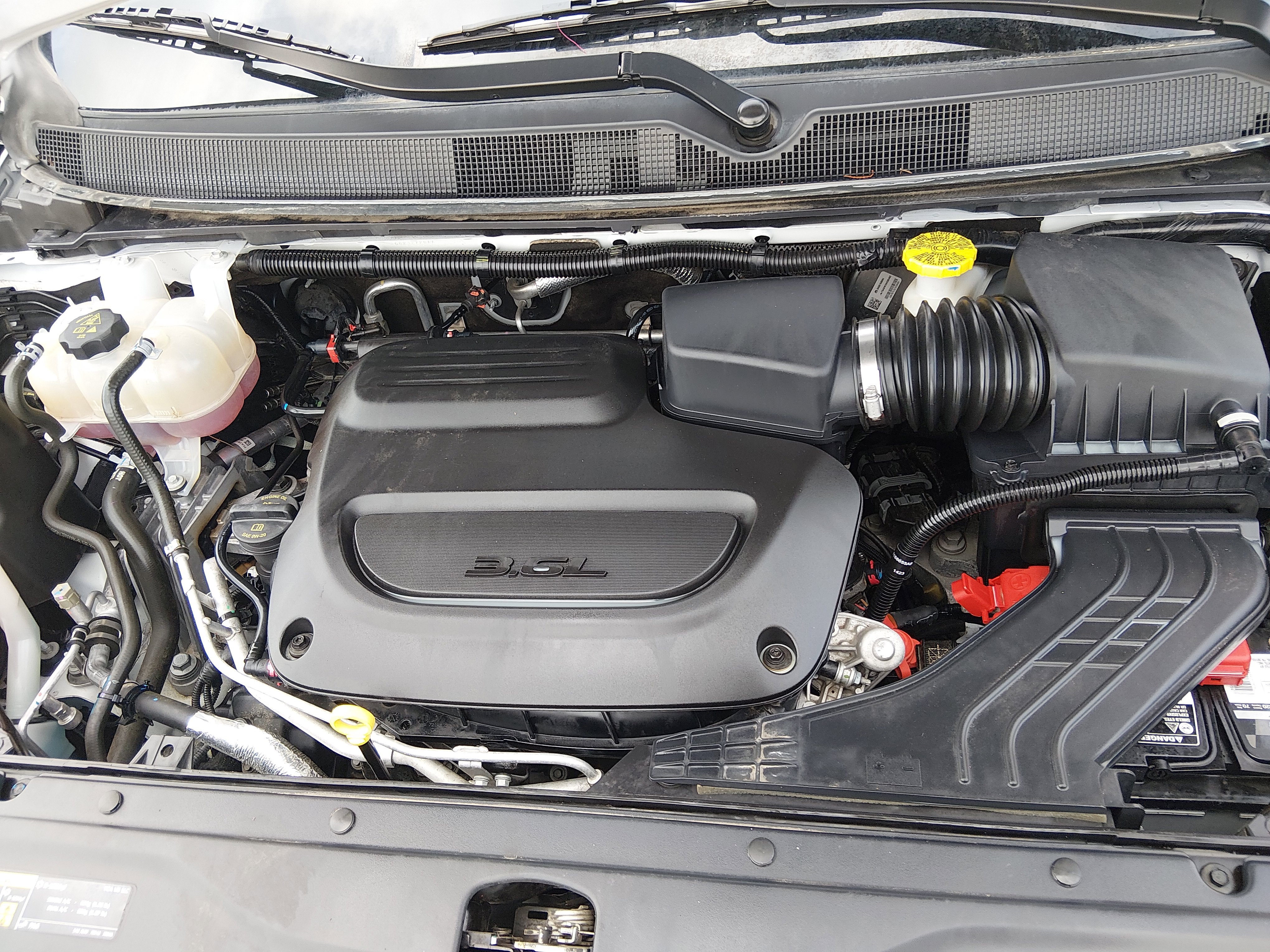 2023 Chrysler Voyager LX - Photo 9