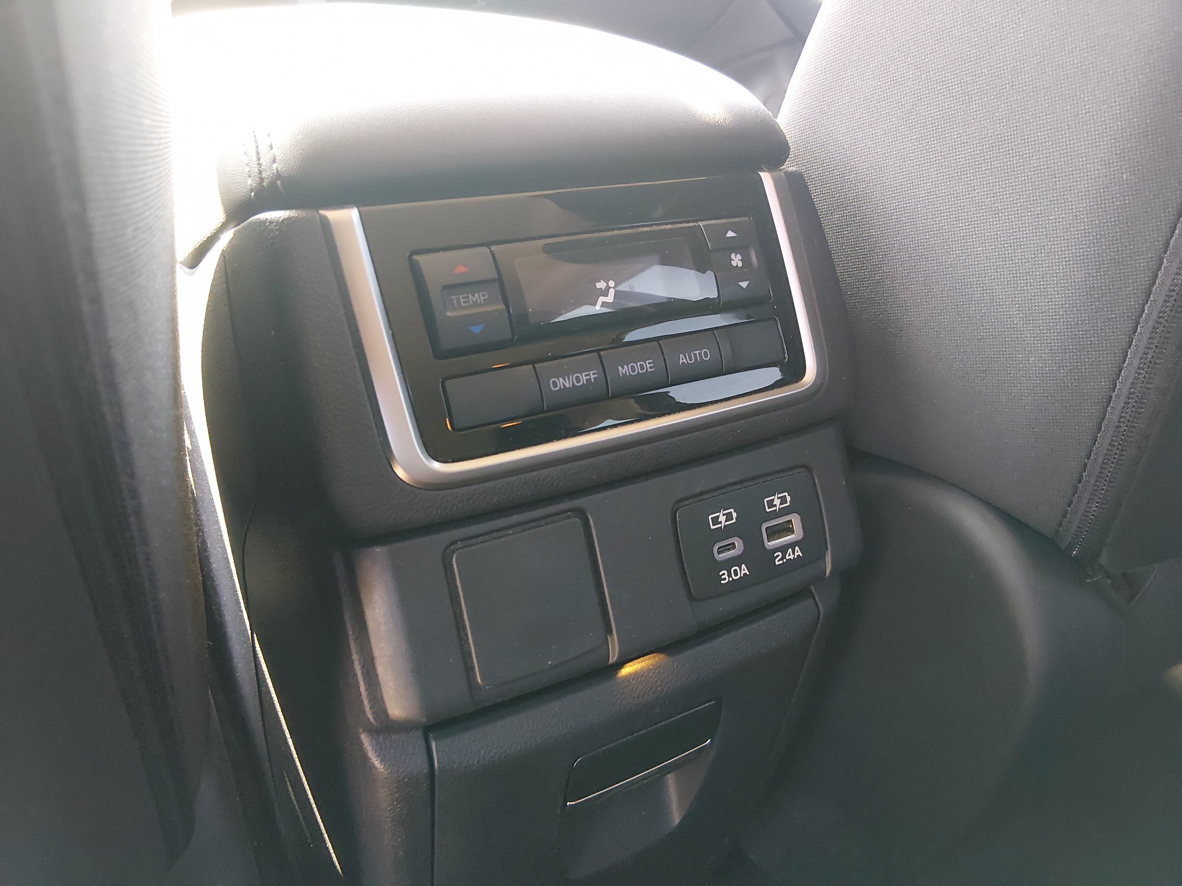 2024 Subaru Ascent Premium - Photo 21
