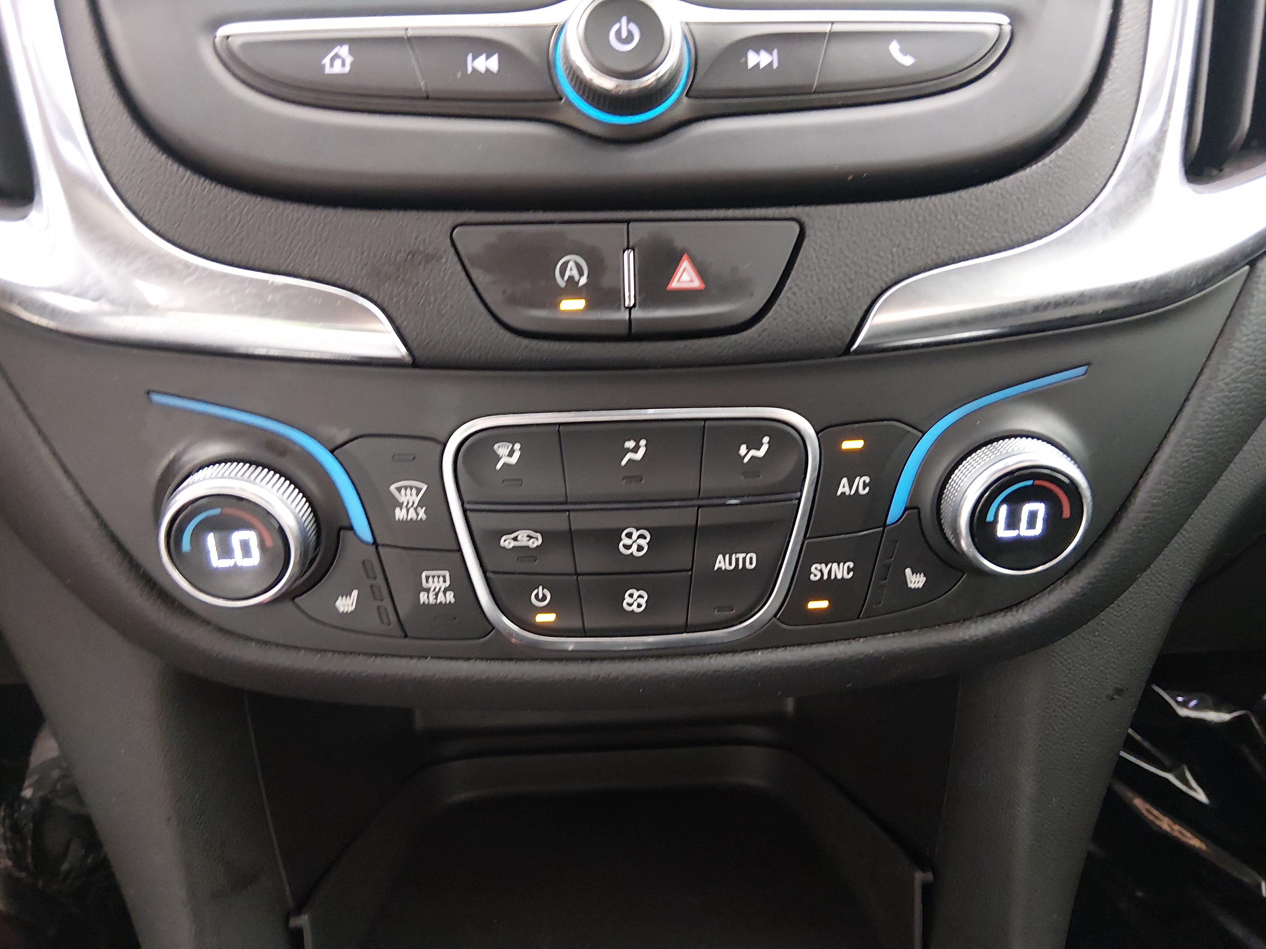 2024 Chevrolet Equinox LT - Photo 17