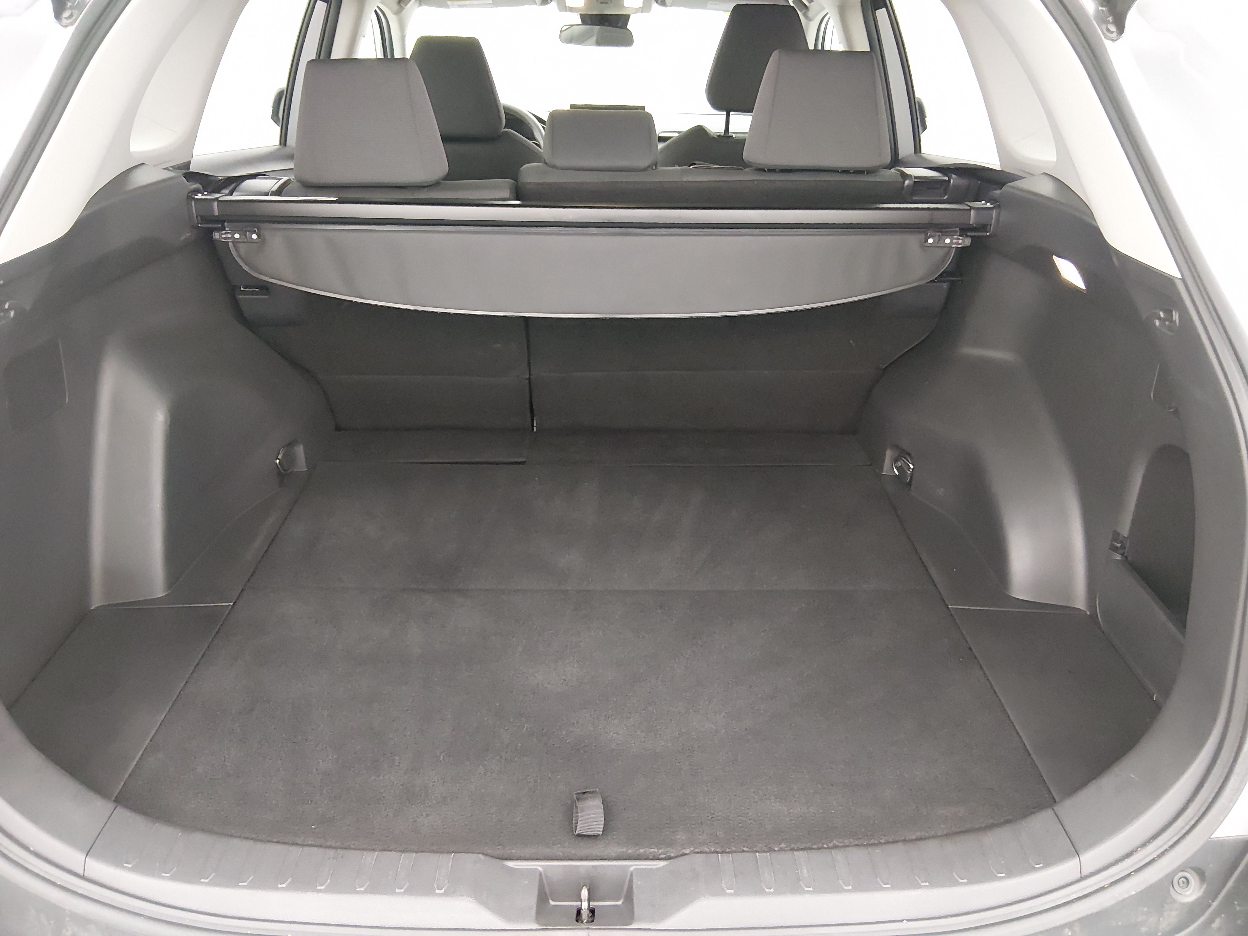 2024 Toyota RAV4 XLE - Photo 11